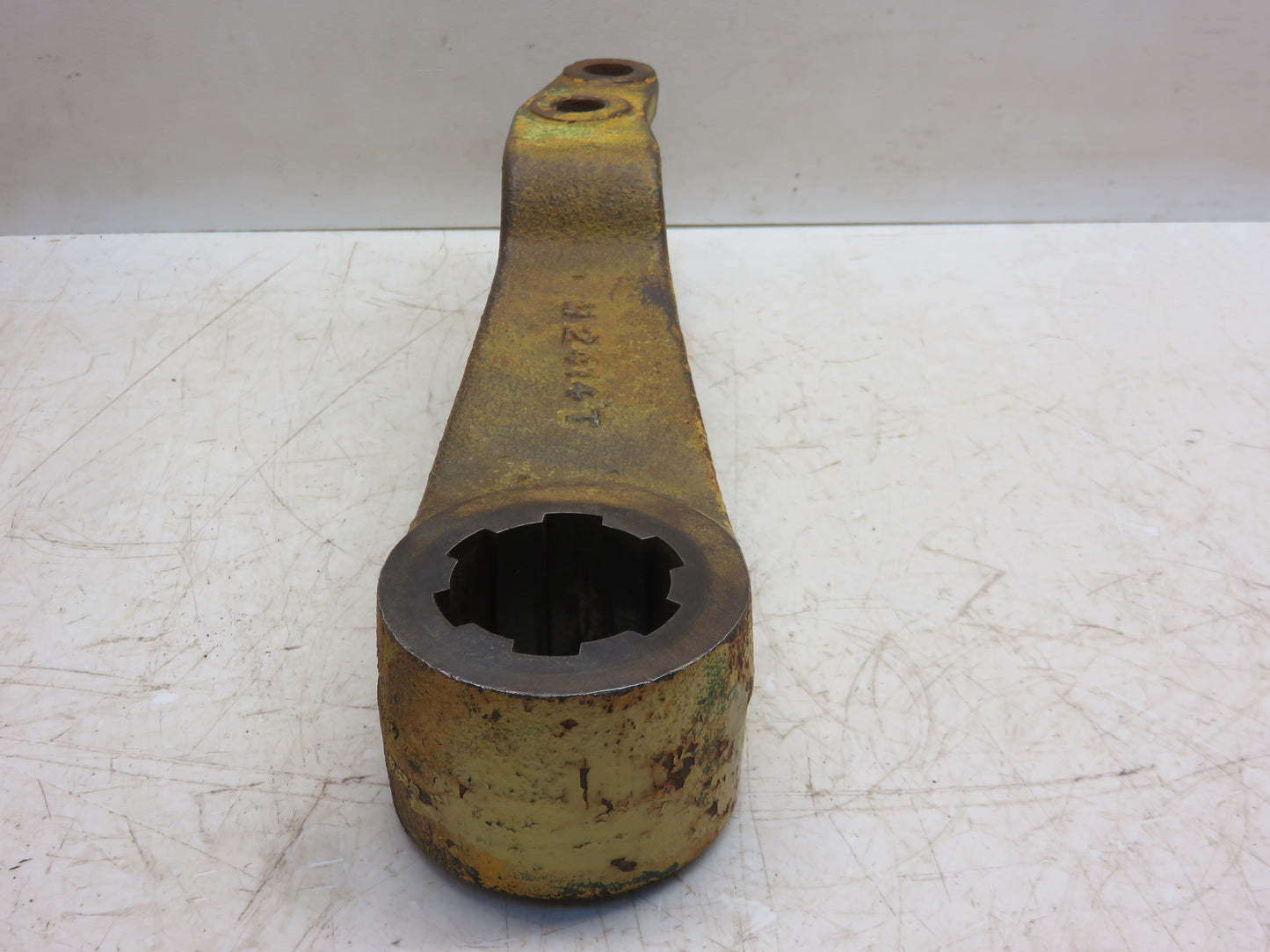 M2414T John Deere Right Hand Lift Arm For 40, 320, 420, 330, 430, 1010