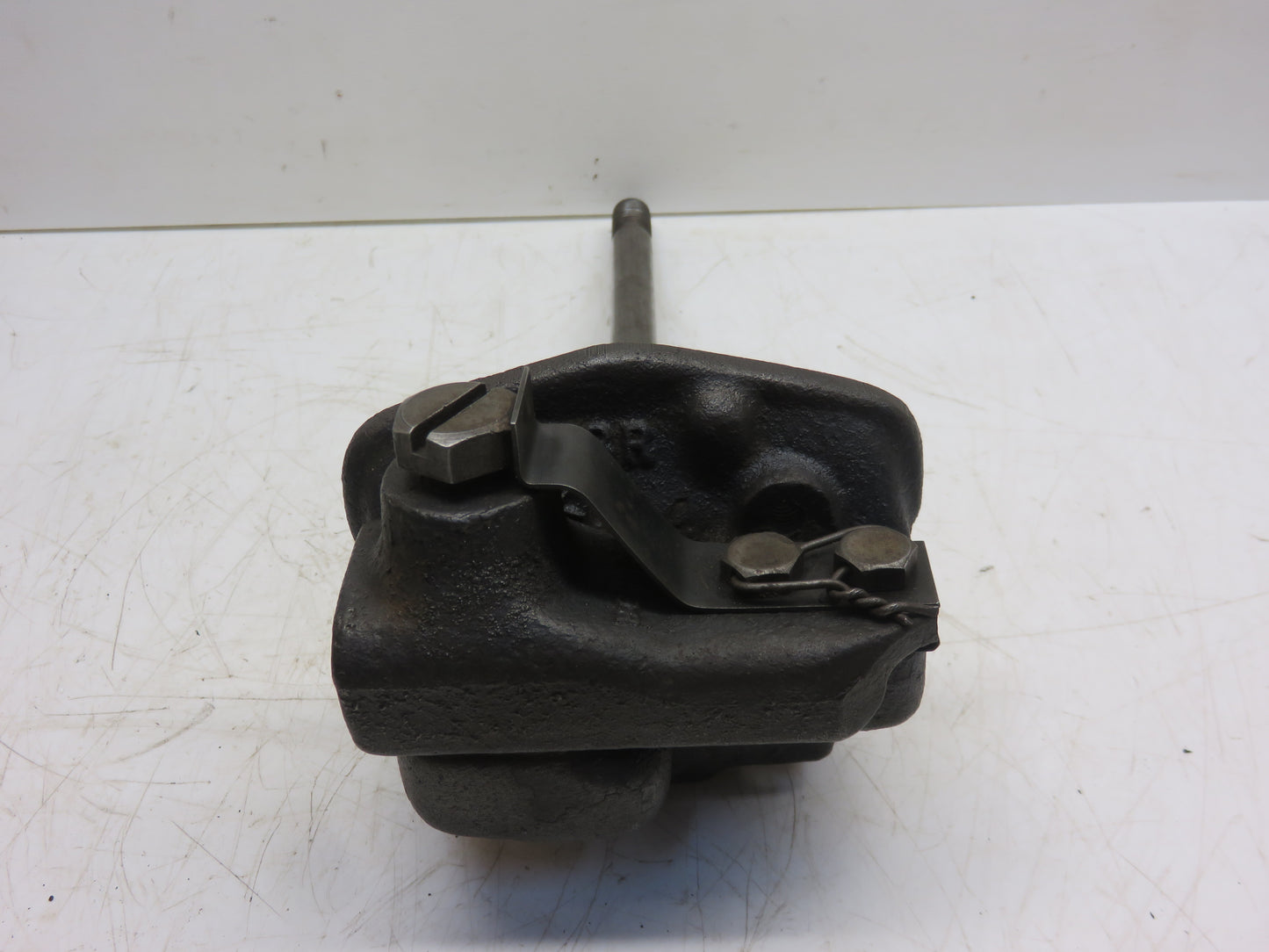 AA3987R, A3358R John Deere Oil Filter Head Cover For A, AR, AO, 60, 70, 620, 720, 630, 730
