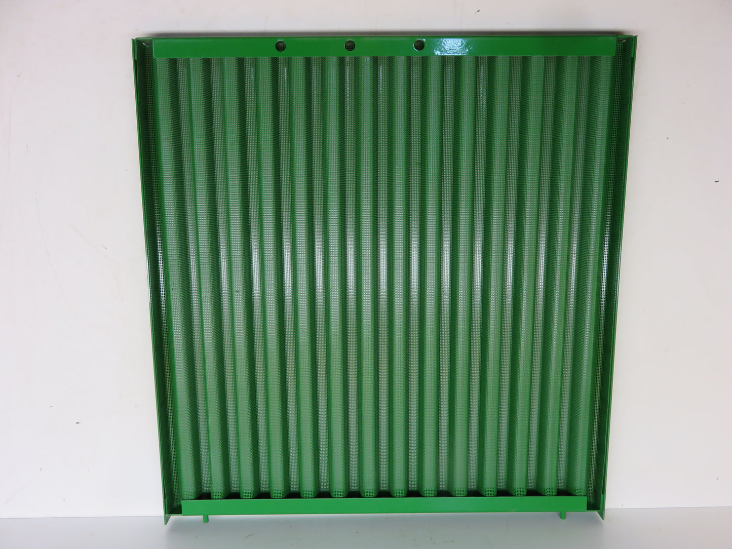 AR26849 John Deere Side Screen For 3010, 3020