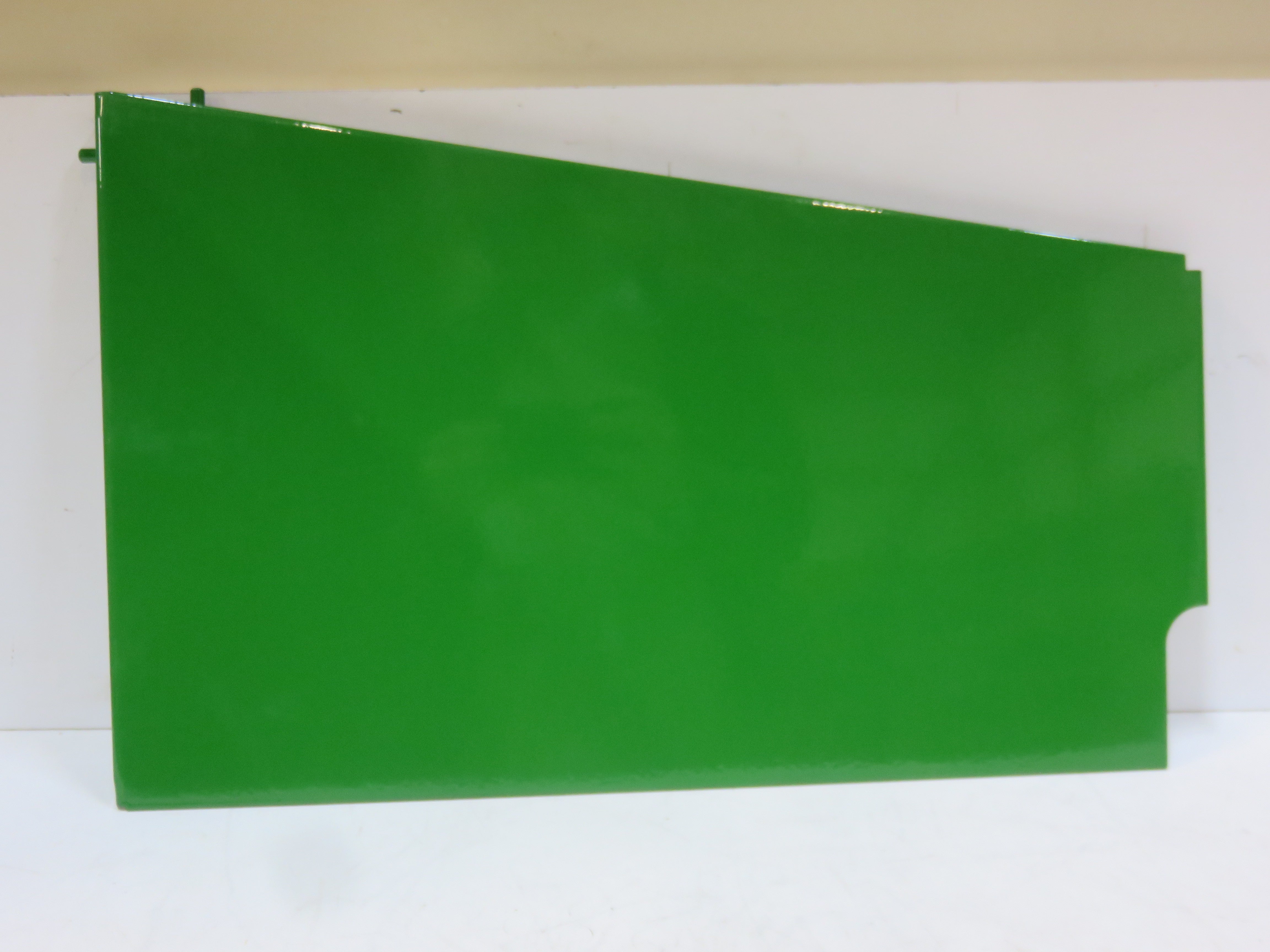 AR40777 John Deere Right Rear Engine Side Shield For 3020 Vintage
