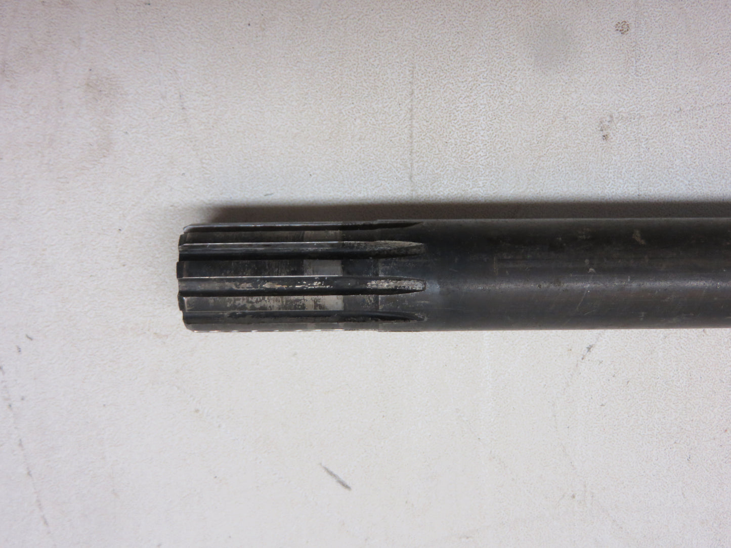 R1749R John Deere Fan Shaft For 80, 820, 830, 840
