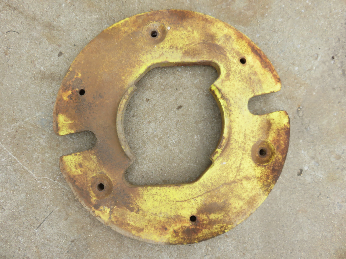R61524 John Deere Weight For 2510, 2520, 3020, 4000, 4020, 4030, 4040, 4050, 4230