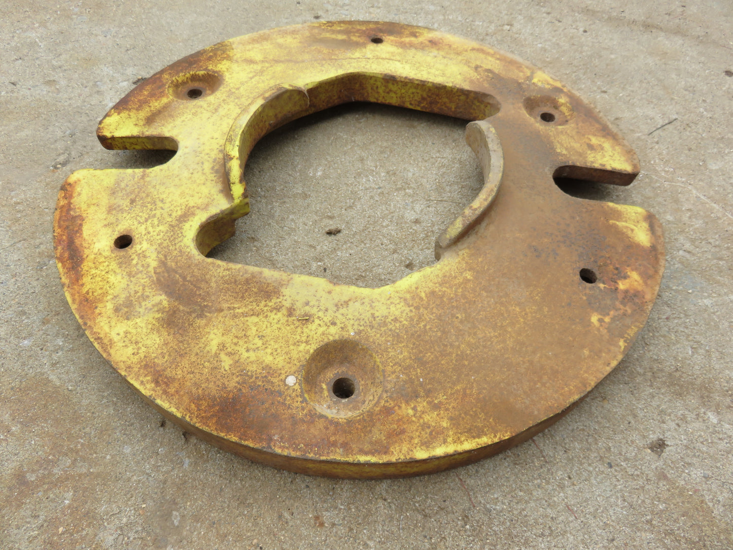 R61524 John Deere Weight For 2510, 2520, 3020, 4000, 4020, 4030, 4040, 4050, 4230