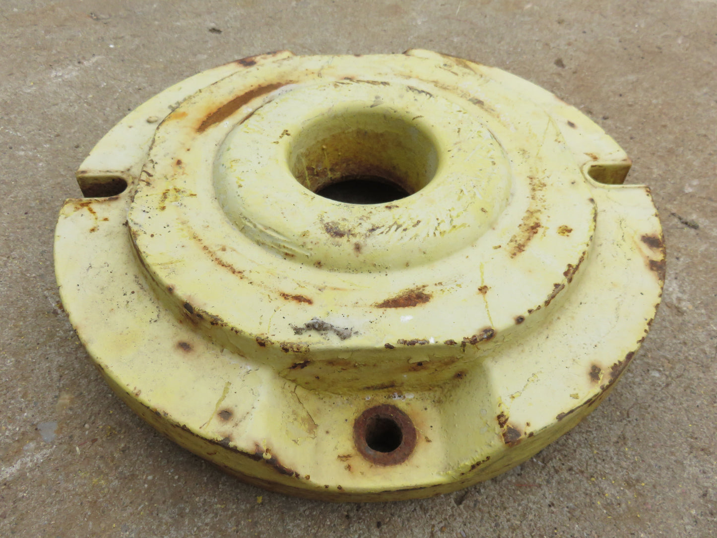 AT15588T, M2292T John Deere Wheel Weight For 40