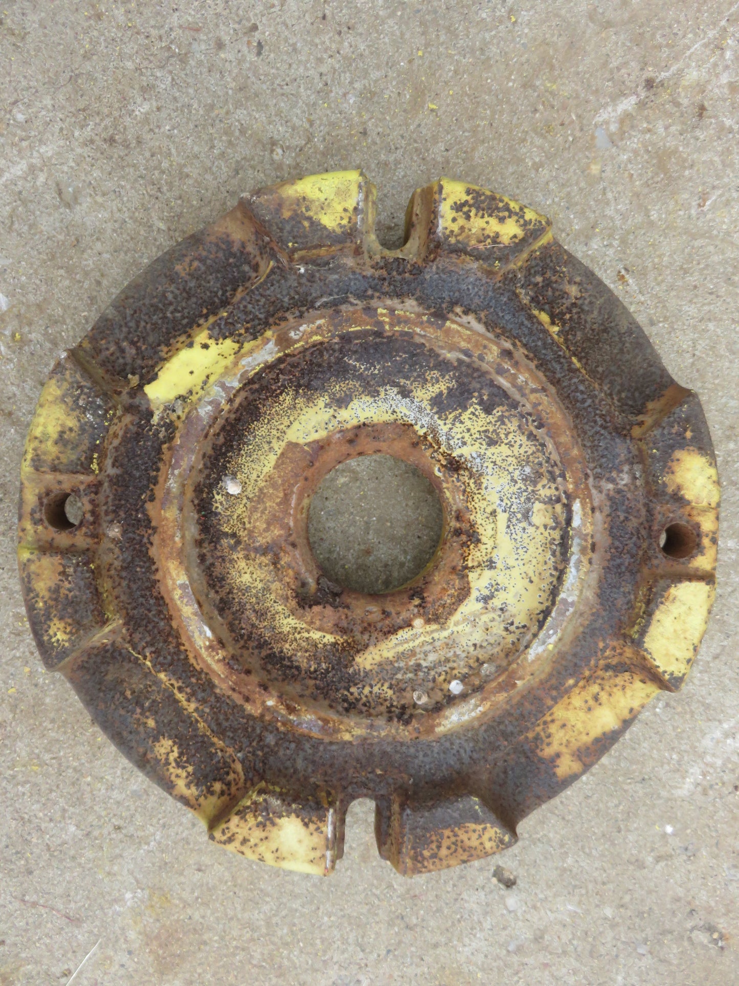 AT15588T, M2292T John Deere Wheel Weight For 40