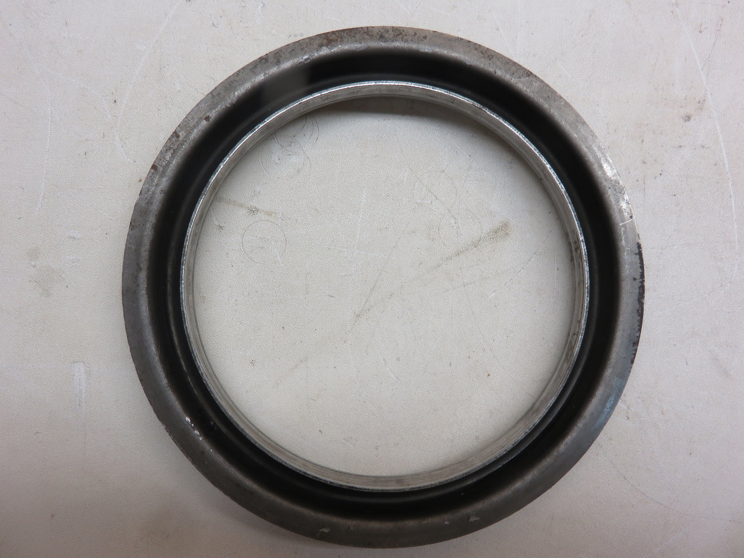 R354R John Deere Crankshaft Oil Slinger For R, 80, 820, 830, 840