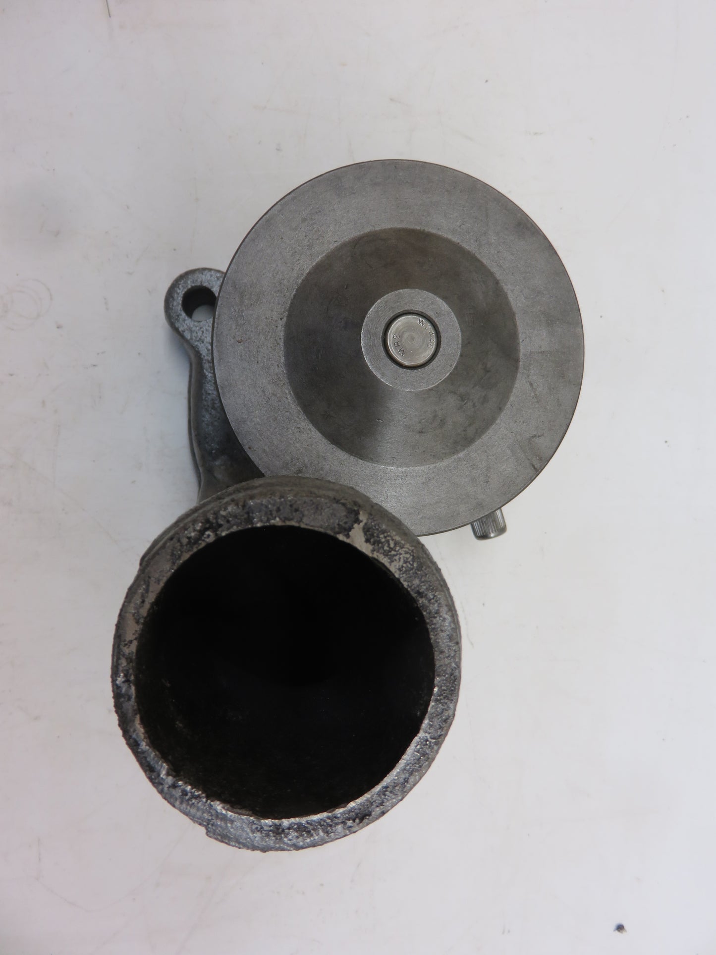 AA6327R John Deere Water Pump For A, AO, AR, 60, 620, 630