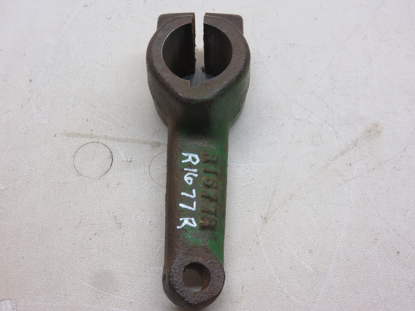 R1677R John Deere Power Trol Operating Tube Arm For 80, 820, 830