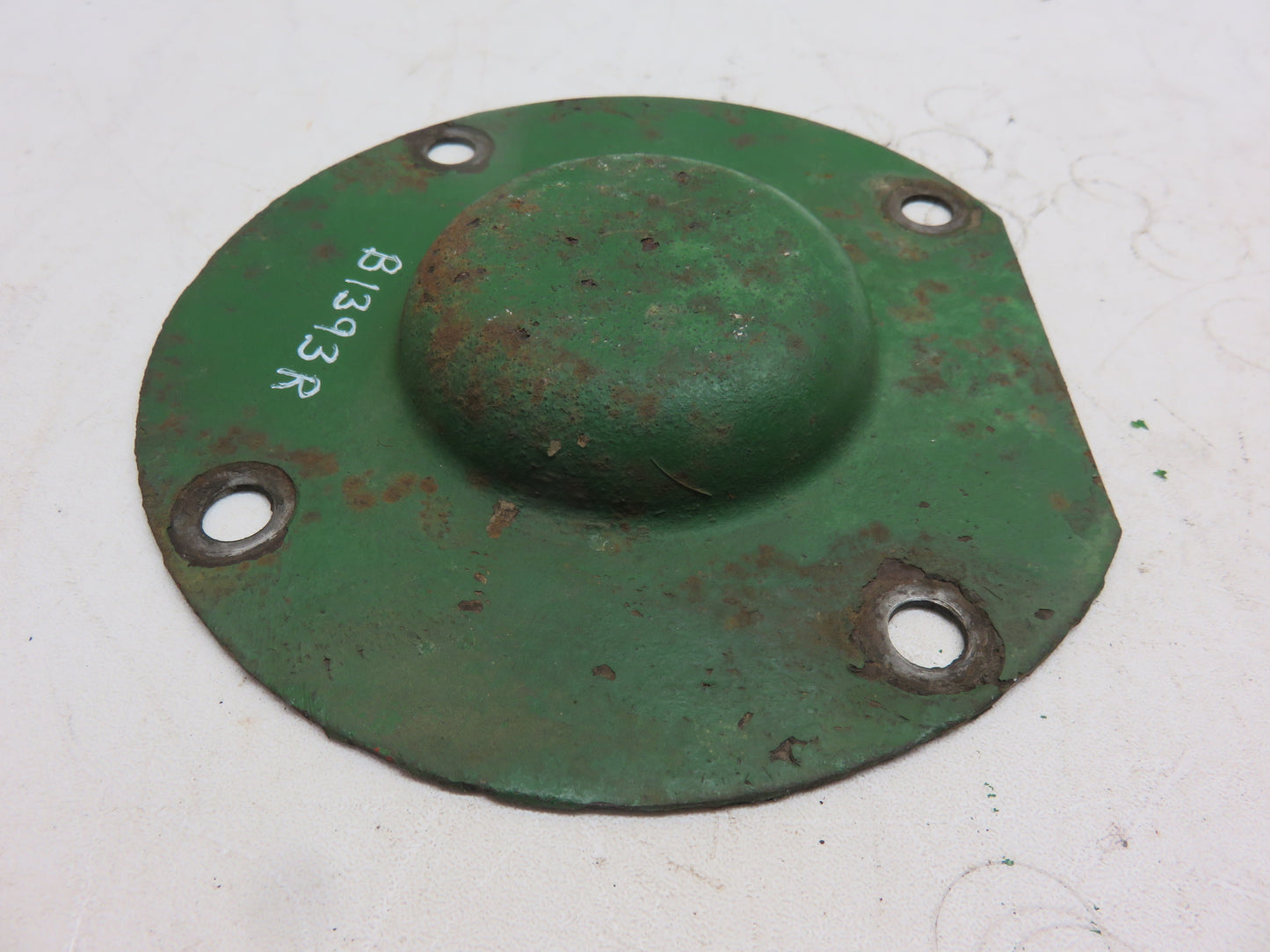 B1393R John Deere Pedestal Cover For B