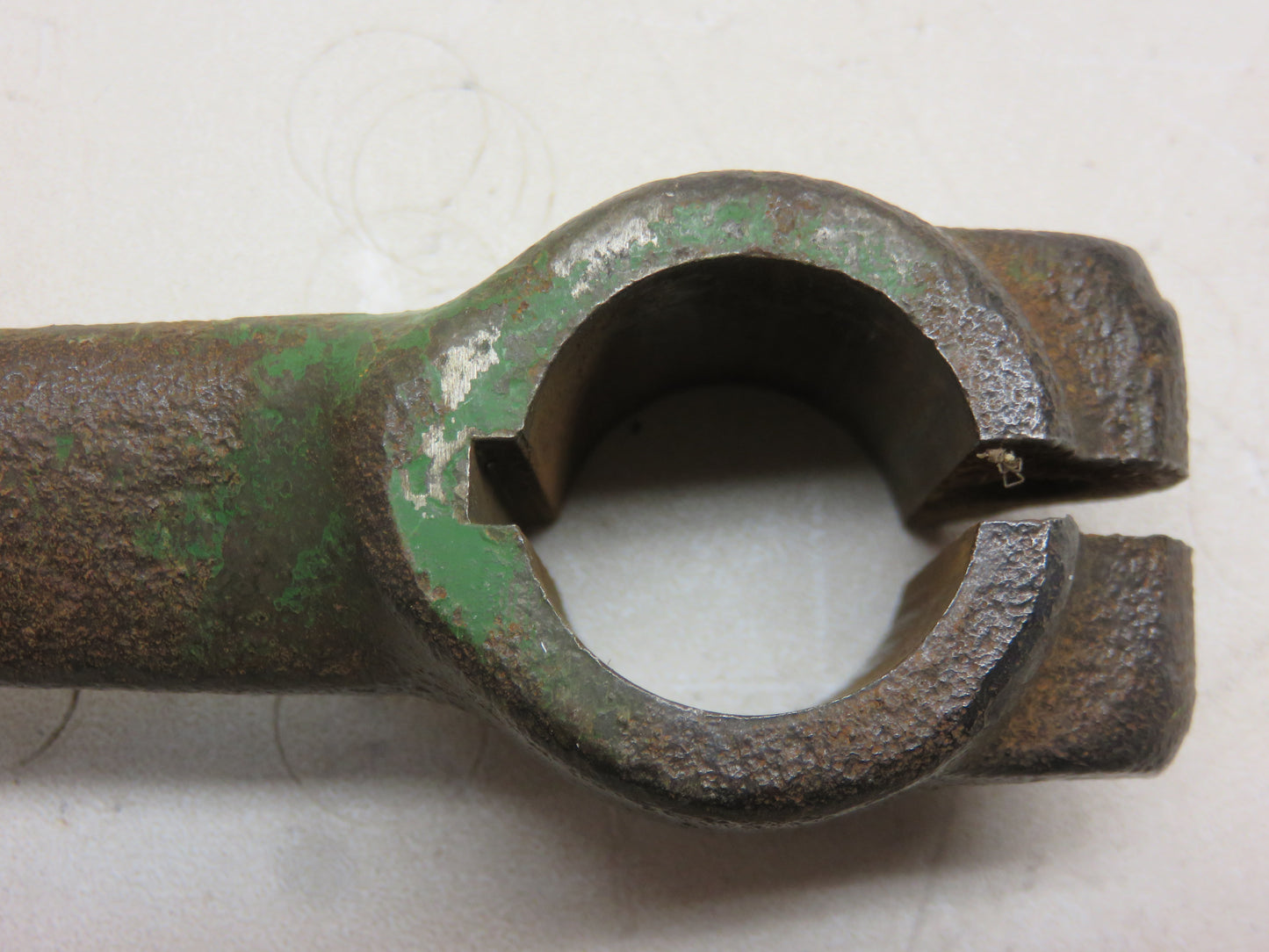 R1677R John Deere Power Trol Operating Tube Arm For 80, 820, 830