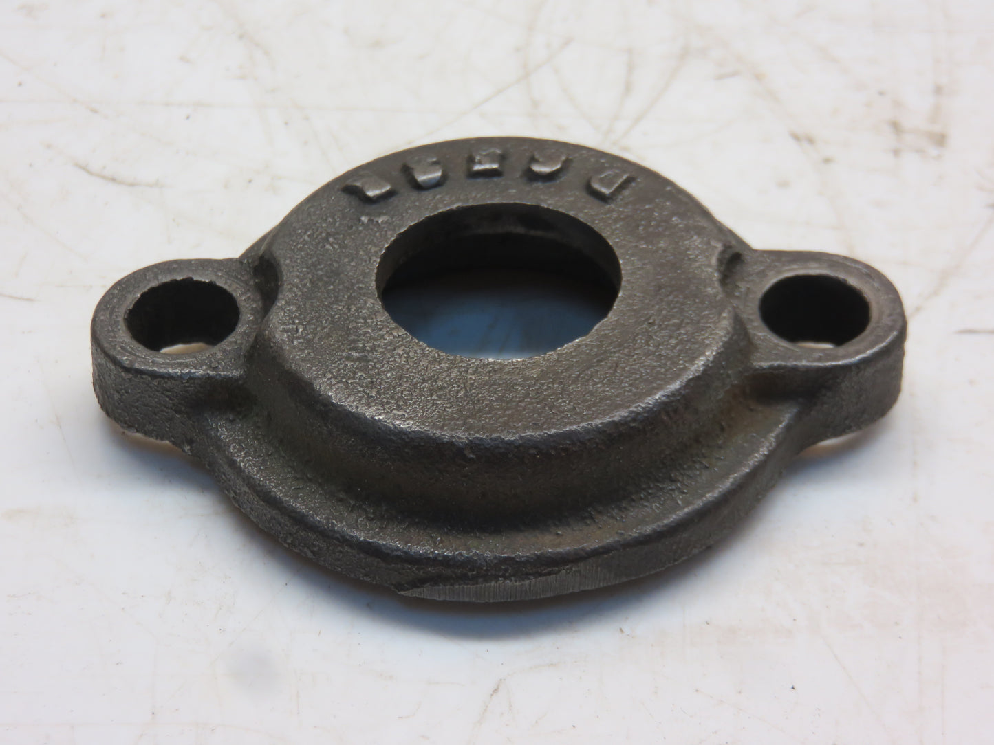 AD221R, D653R John Deere Front Fan Bearing Cover For D