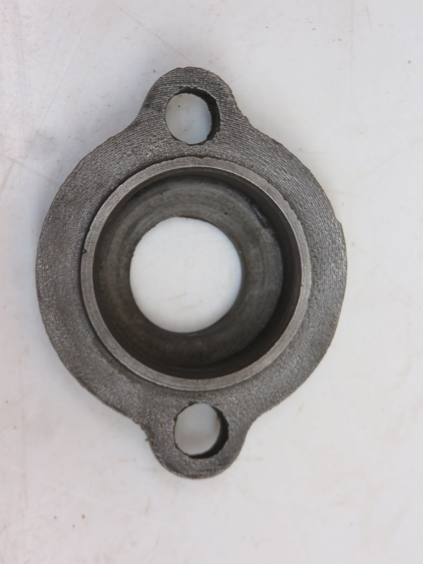 AD221R, D653R John Deere Front Fan Bearing Cover For D