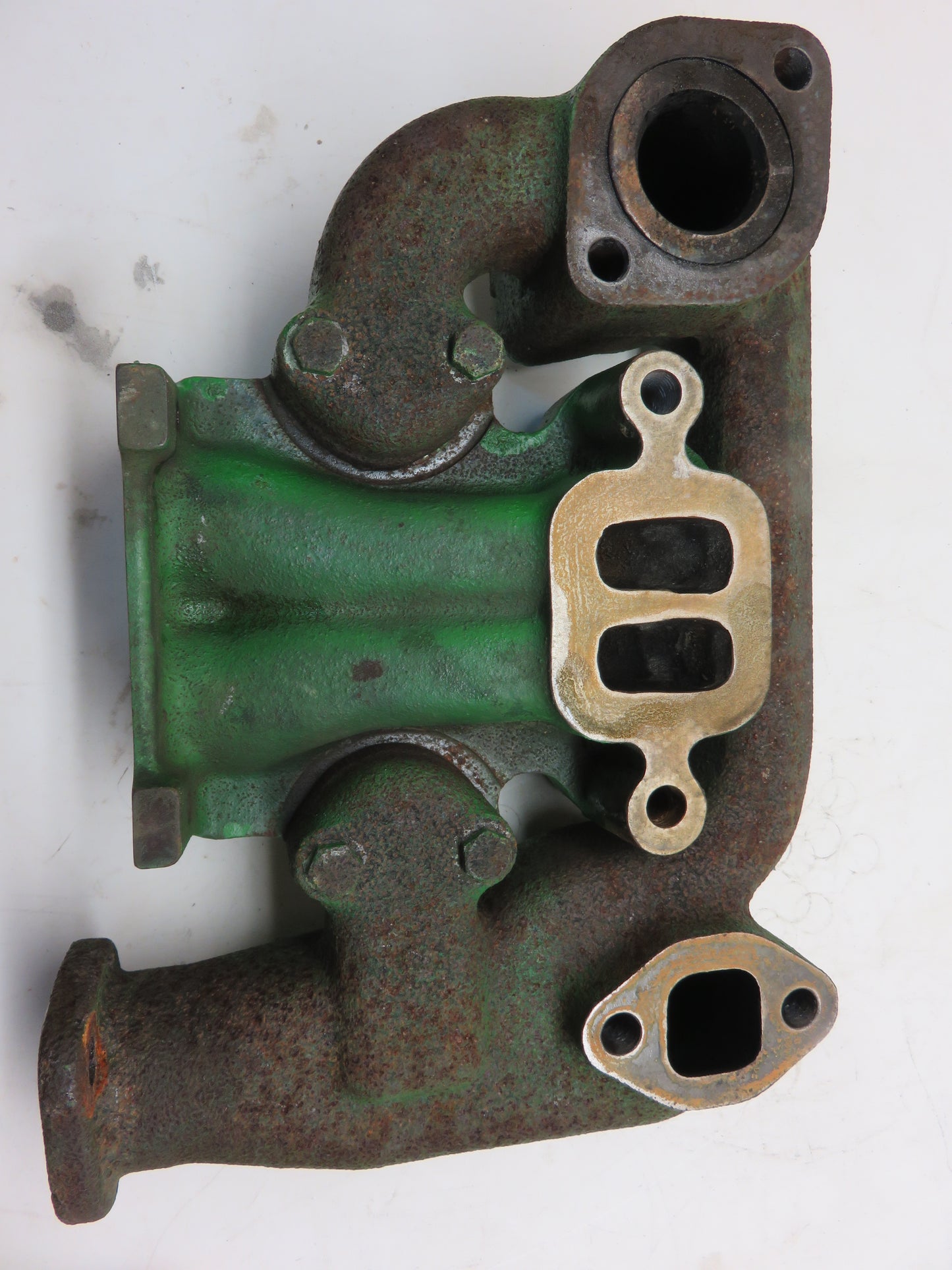 B3211R, B3212R John Deere Intake And Exhaust Manifold For 50