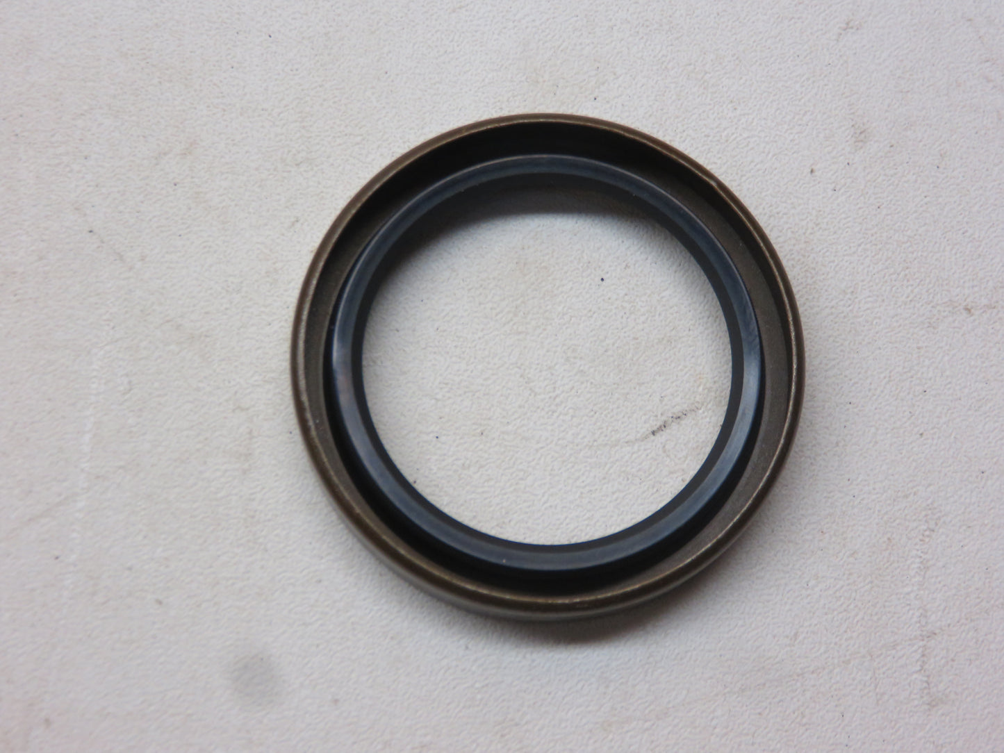 AT11665, H2586B John Deere Power Steering Motor Bearing Housing Seal For 2010
