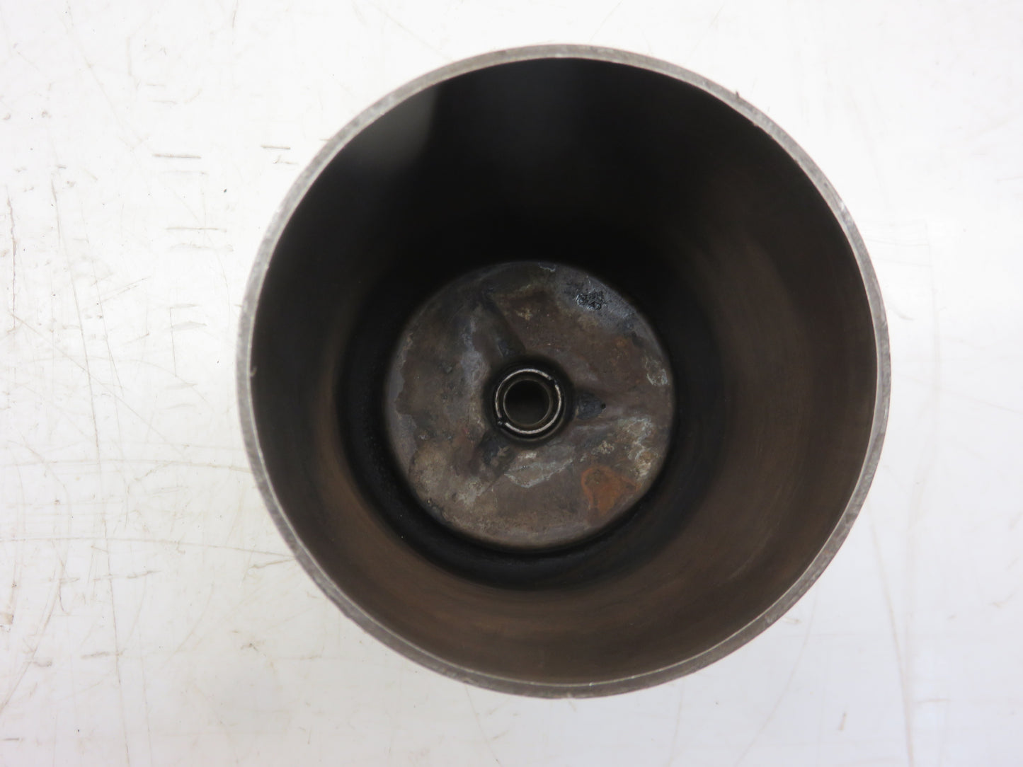 AM236T, AM738T John Deere Oil Filter Canister For M, 40, 420, 430, 1010