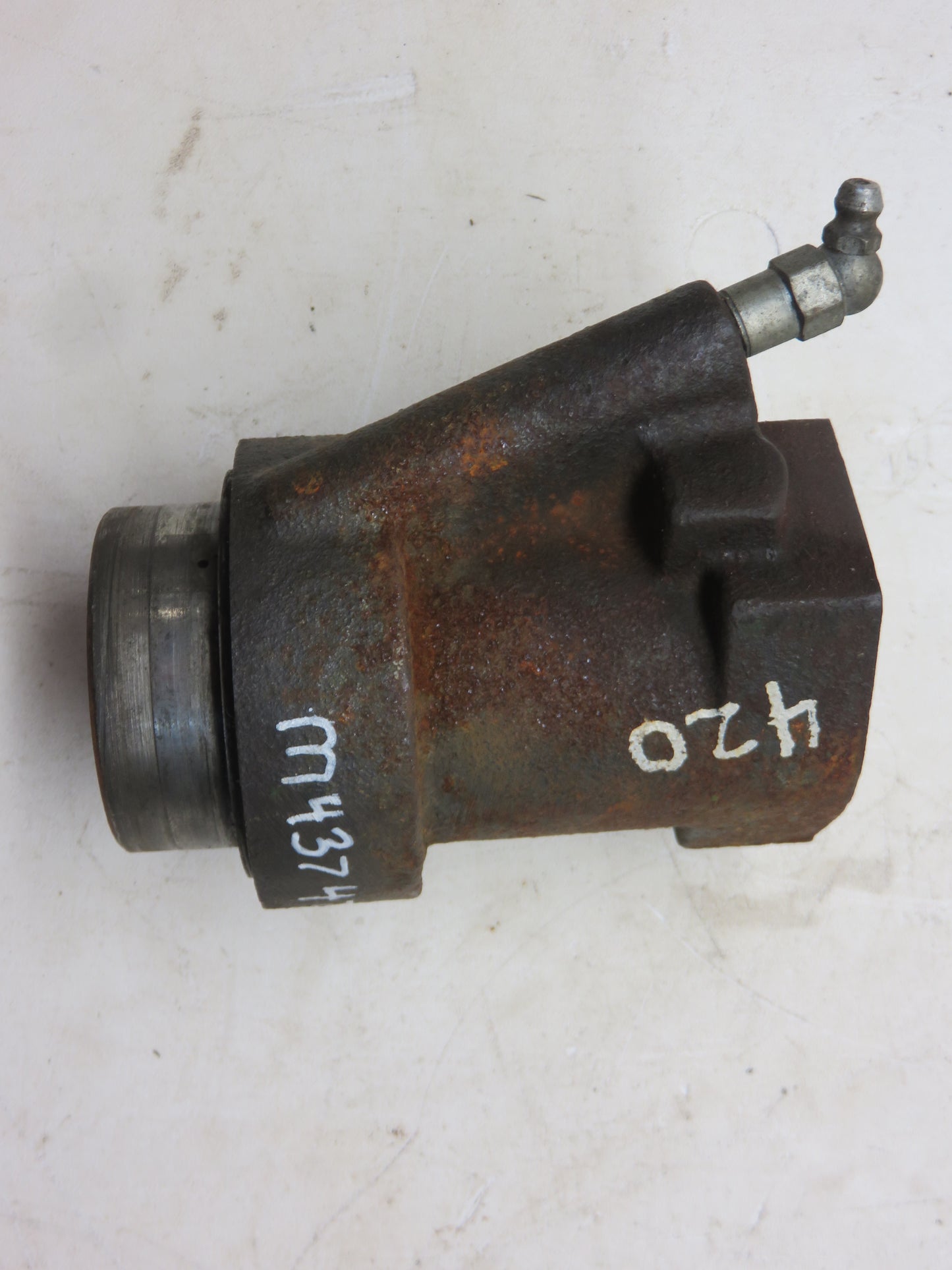 M4374T John Deere Clutch Throw Out Bearing Carrier For 420, 430, 435