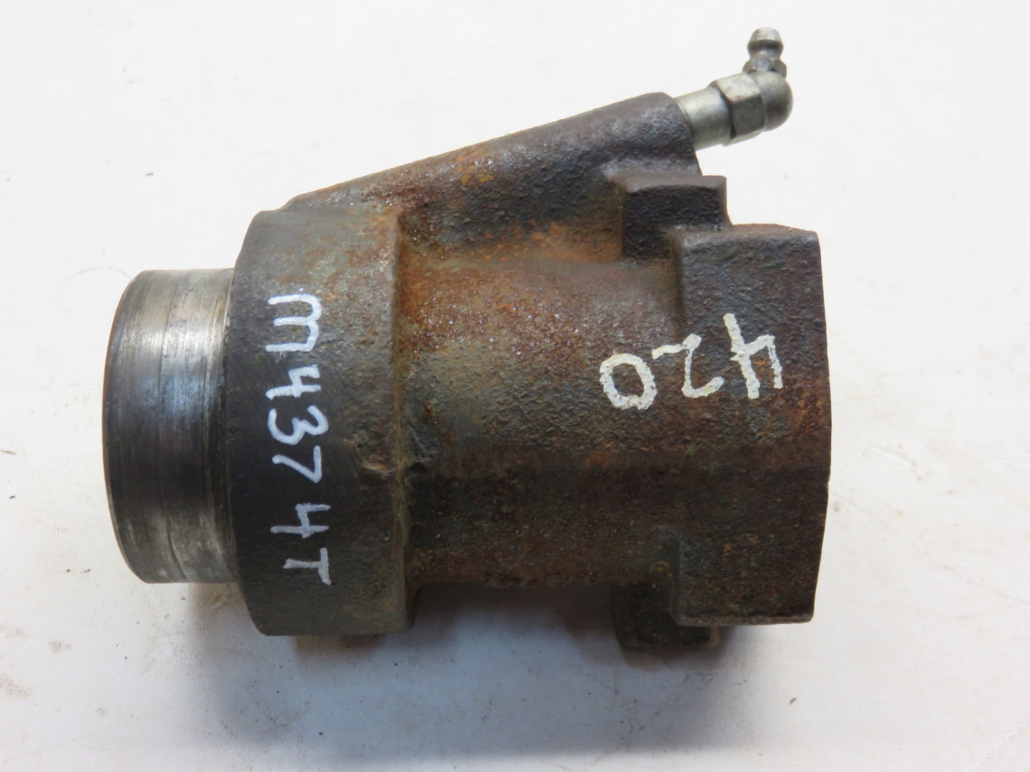M4374T John Deere Clutch Throw Out Bearing Carrier For 420, 430, 435