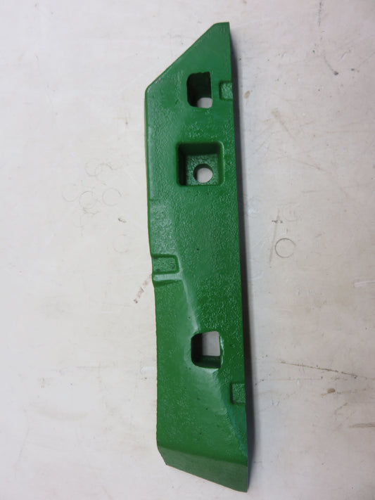 R39513 John Deere Left Hand Sway Block For 2510, 2520, 3020, 4000, 4020