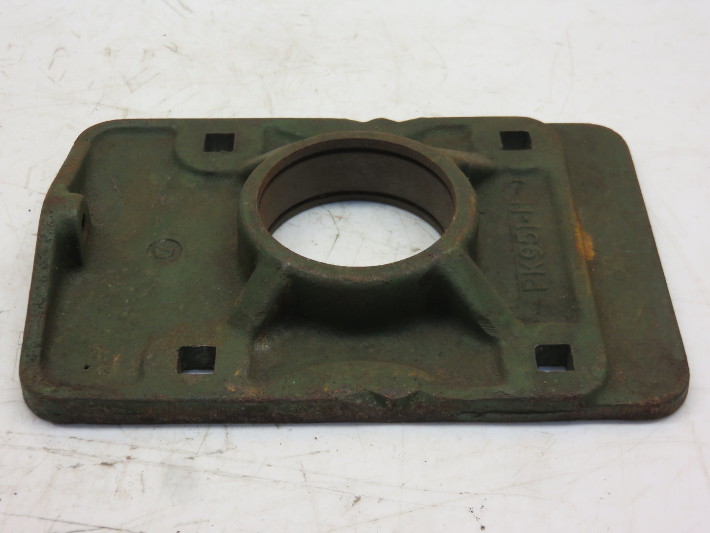 PK951H John Deere NOS Cylinder Bearing Housing For 12A Combine