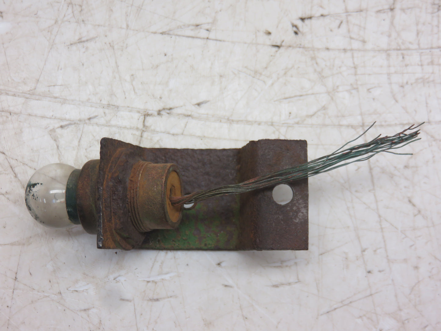B1574R John Deere Dash Light Bracket For A, B