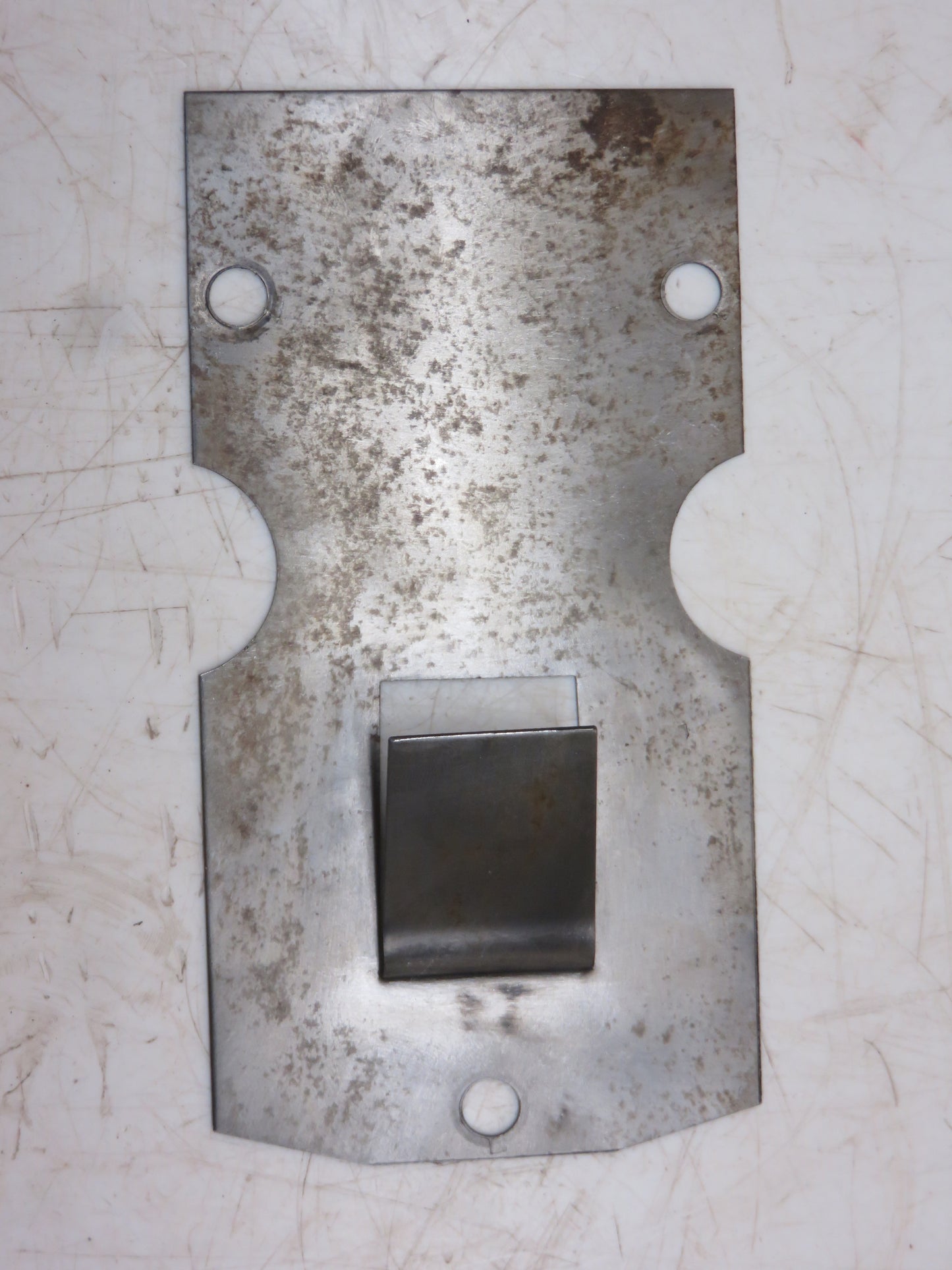 R2557R John Deere Hydraulic Reservoir Baffle For 820, 830