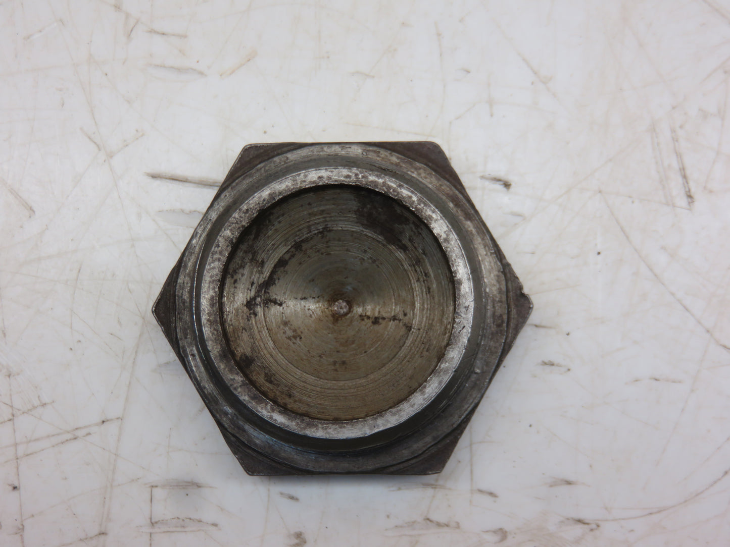 D1881R John Deere Knuckle Dust Cap For AR, AO, BR, BO, D, GPO, R, 60, 70, 80, 620, 720, 820