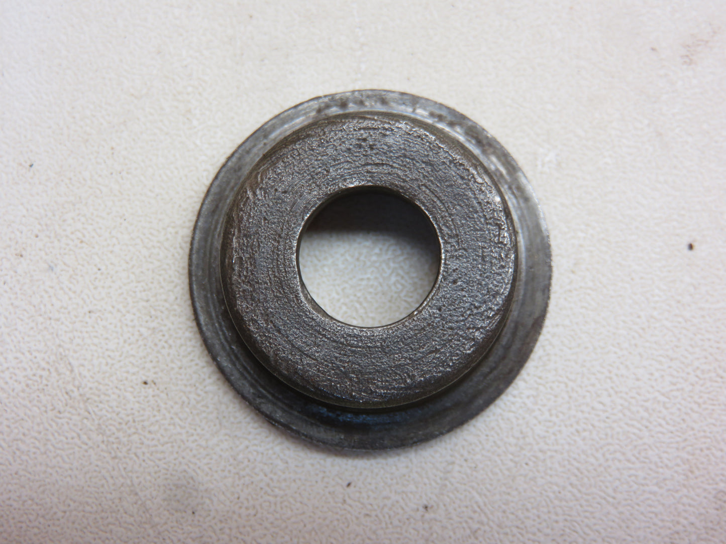 H118RT John Deere Valve Spring Retainer For H, M, 40, 320, 330