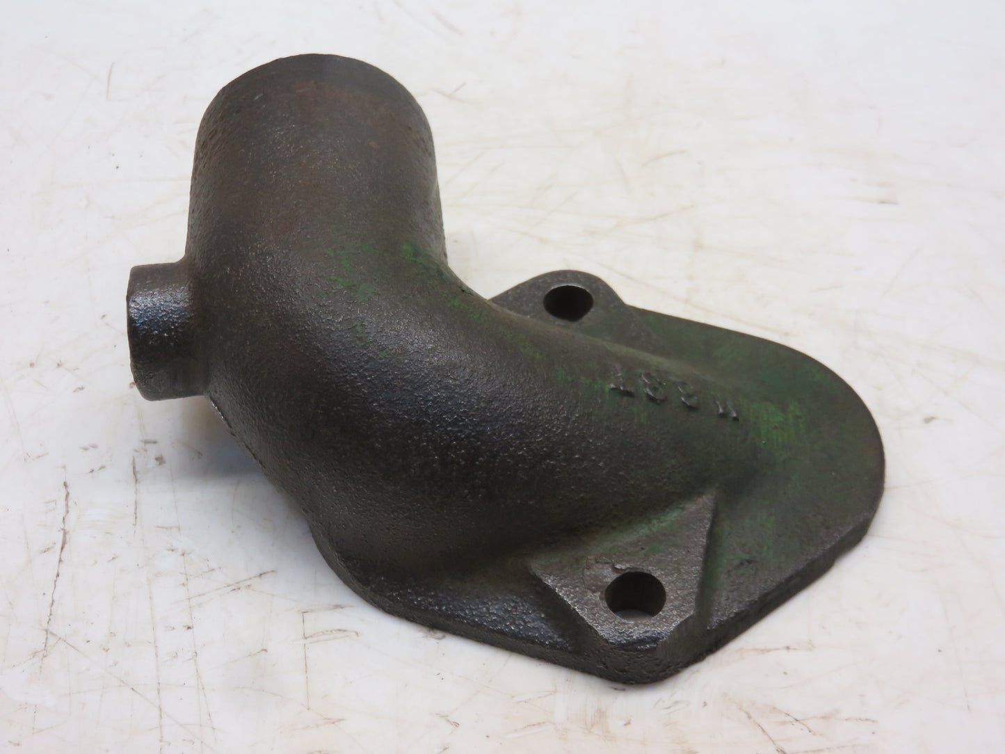 M2946T, M63T, AM641T John Deere Lower Water Pipe For M, 40, 320, 330
