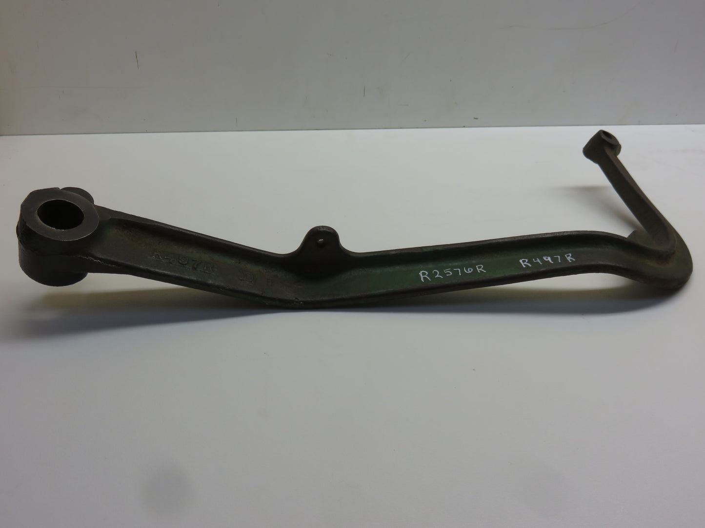 R497R, R2576R, John Deere Left Brake Pedal Arm For R, 80, 820, 830