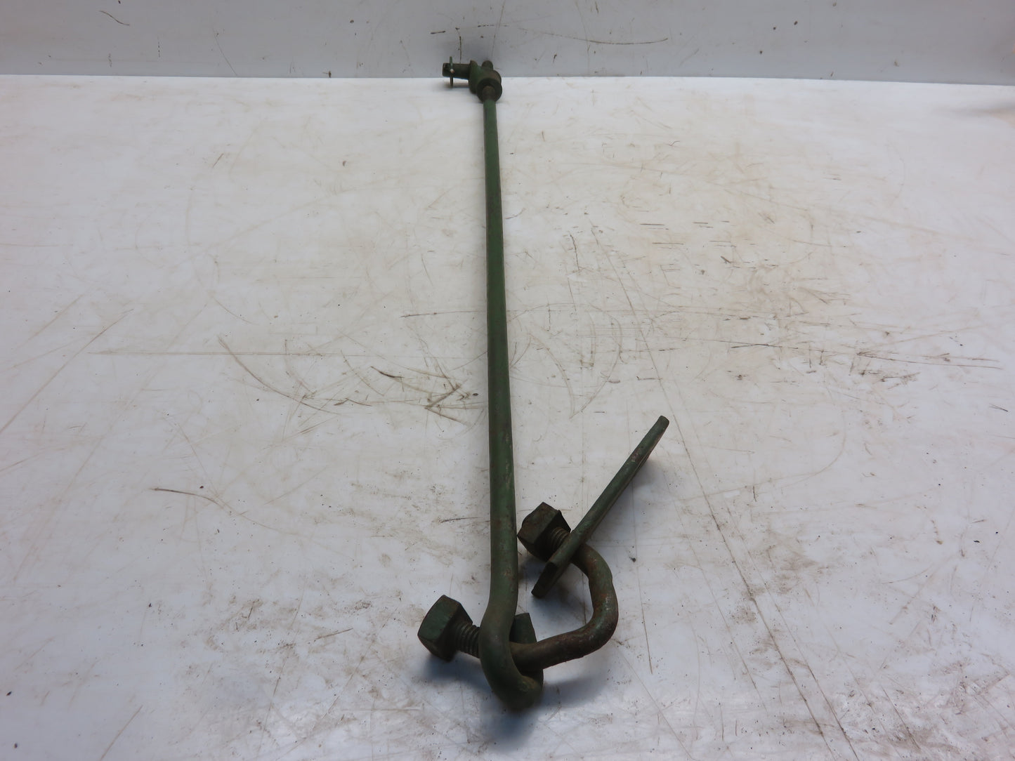 Y4640B John Deere Rod And Swivel Nut For 135, 136, 235, 236 Corn And Cotton Planter