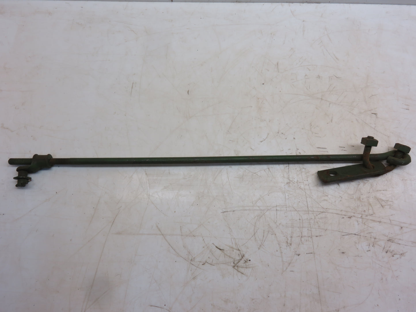 Y4640B John Deere Rod And Swivel Nut For 135, 136, 235, 236 Corn And Cotton Planter