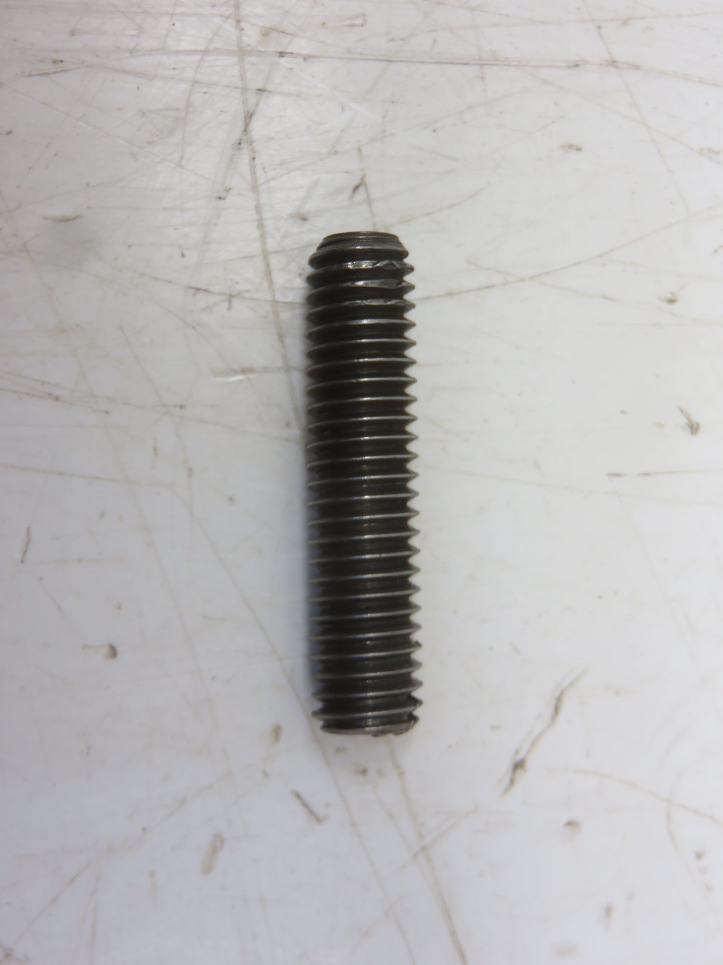 A1449R John Deere Adjusting Screw For A, AR, AO, B, BR, BO, G, H, 50, 60, 70