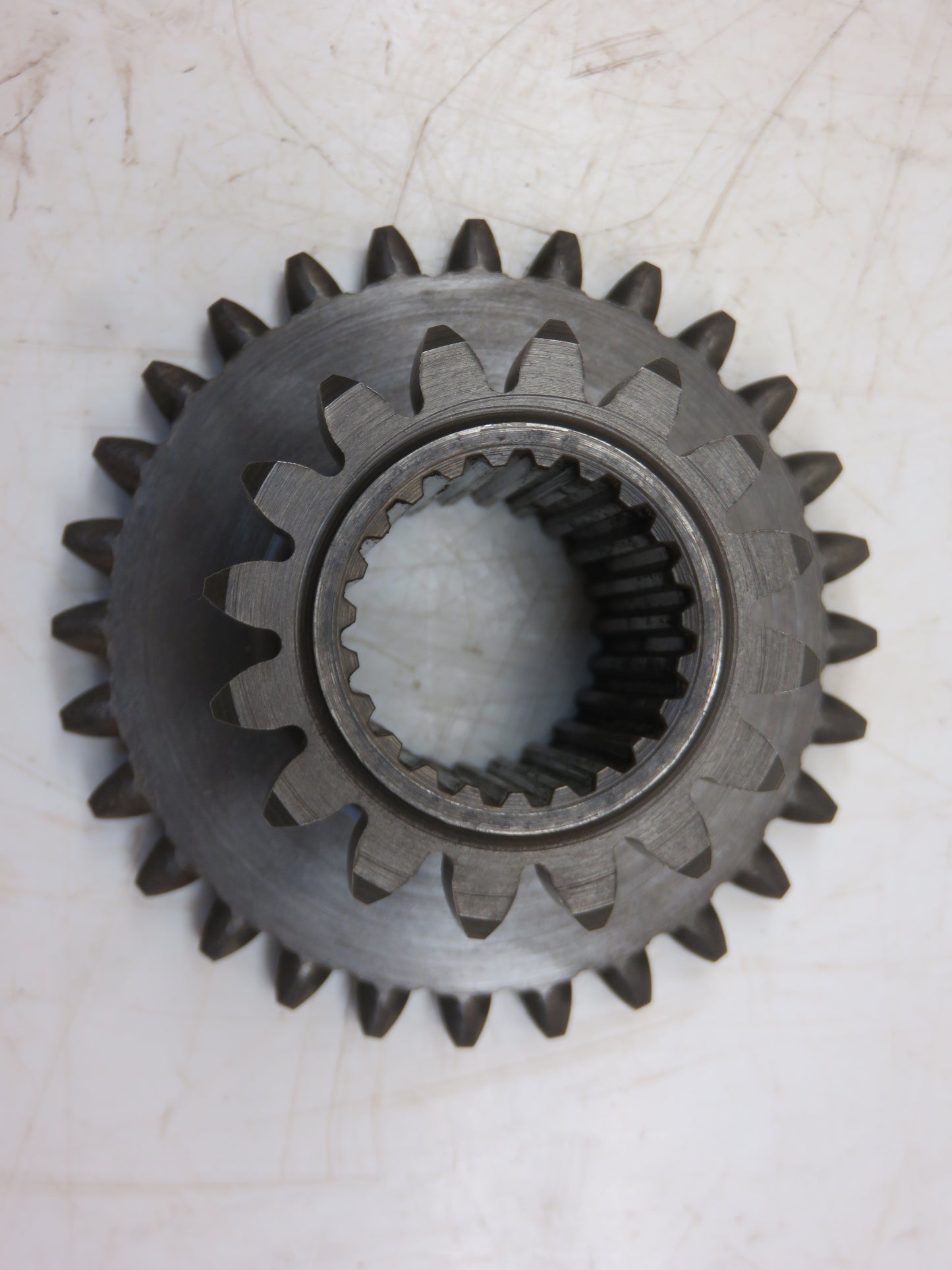 T18348 John Deere Third And Fifth Speed Gear For 1010