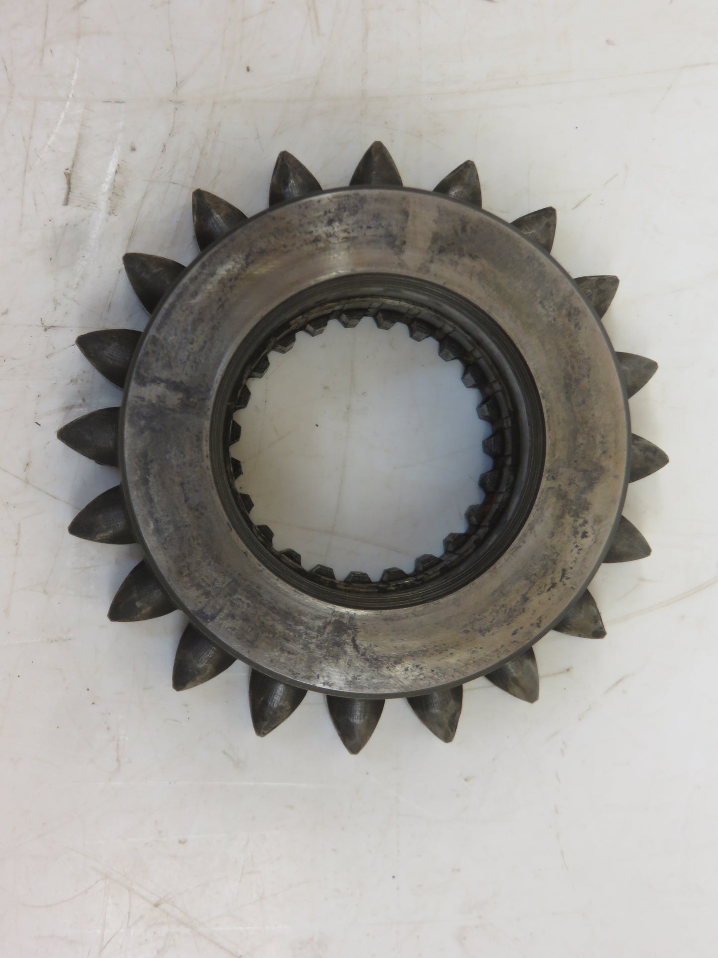 T18265 John Deere Fourth Speed Gear For 1010