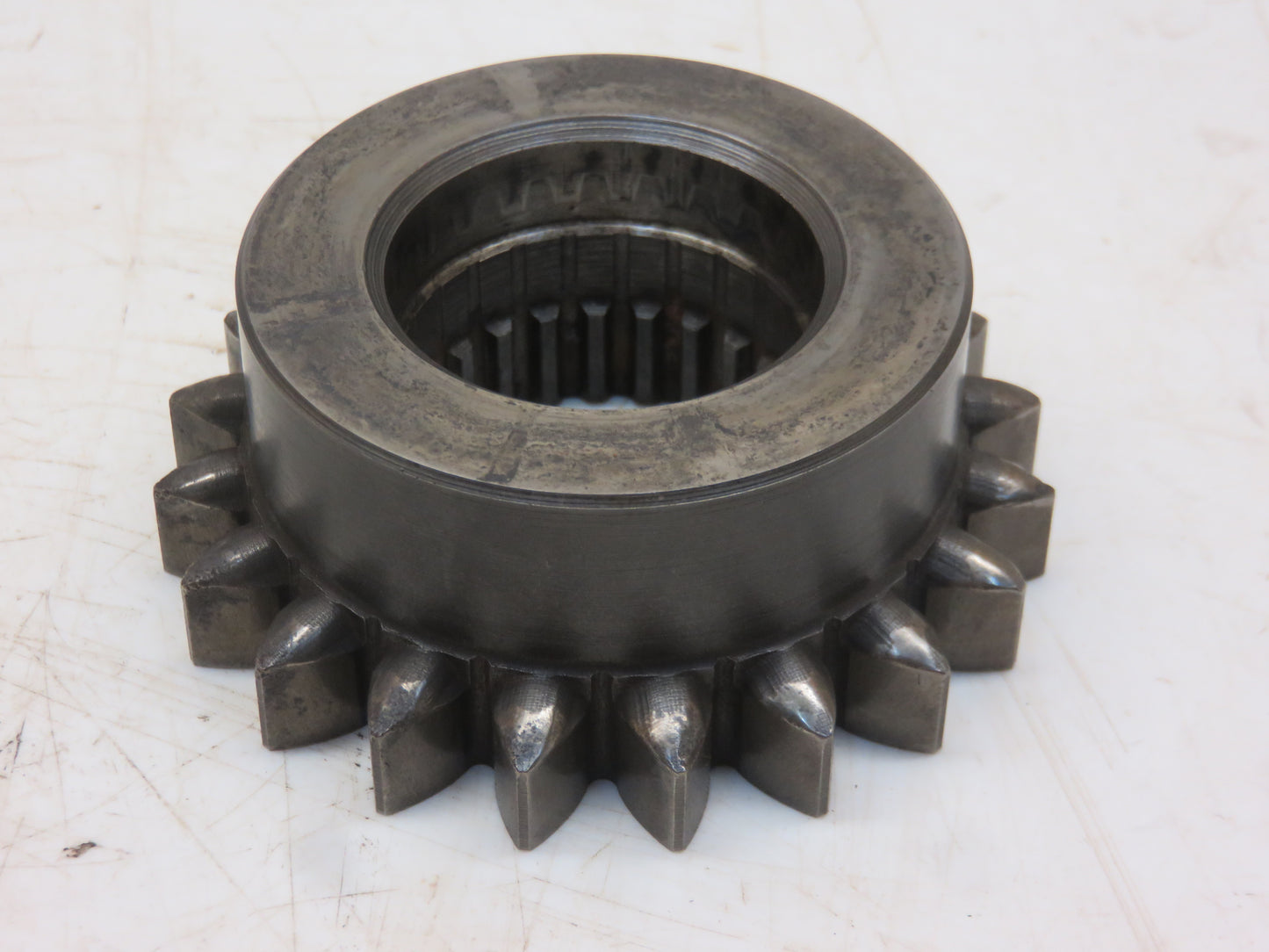 T18265 John Deere Fourth Speed Gear For 1010