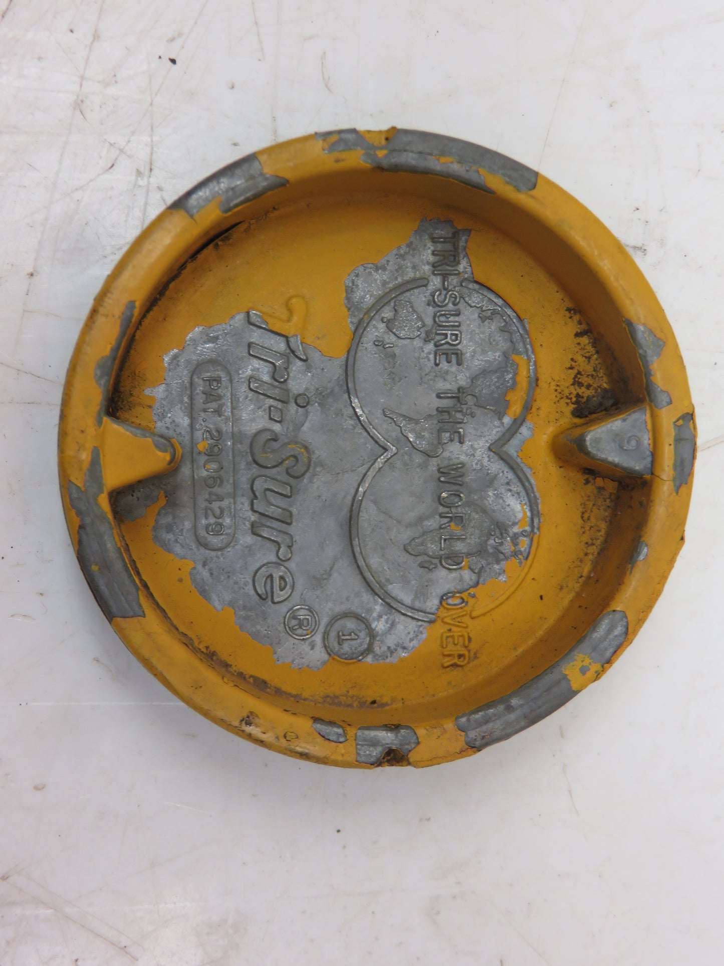 AM1935T John Deere Plug For 420, 430, 1010