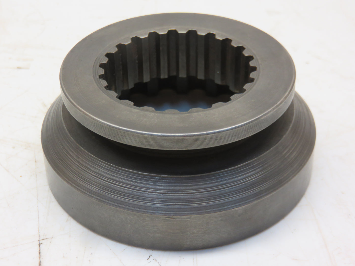 T18350 John Deere PTO Coupler For 1010