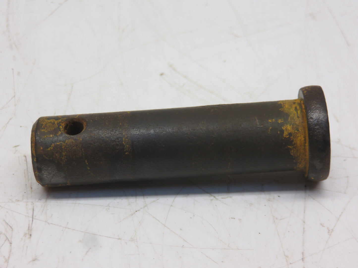 M2485T John Deere Drawbar Pivot Pin For 40, 320, 420, 330, 430, 435, 1010