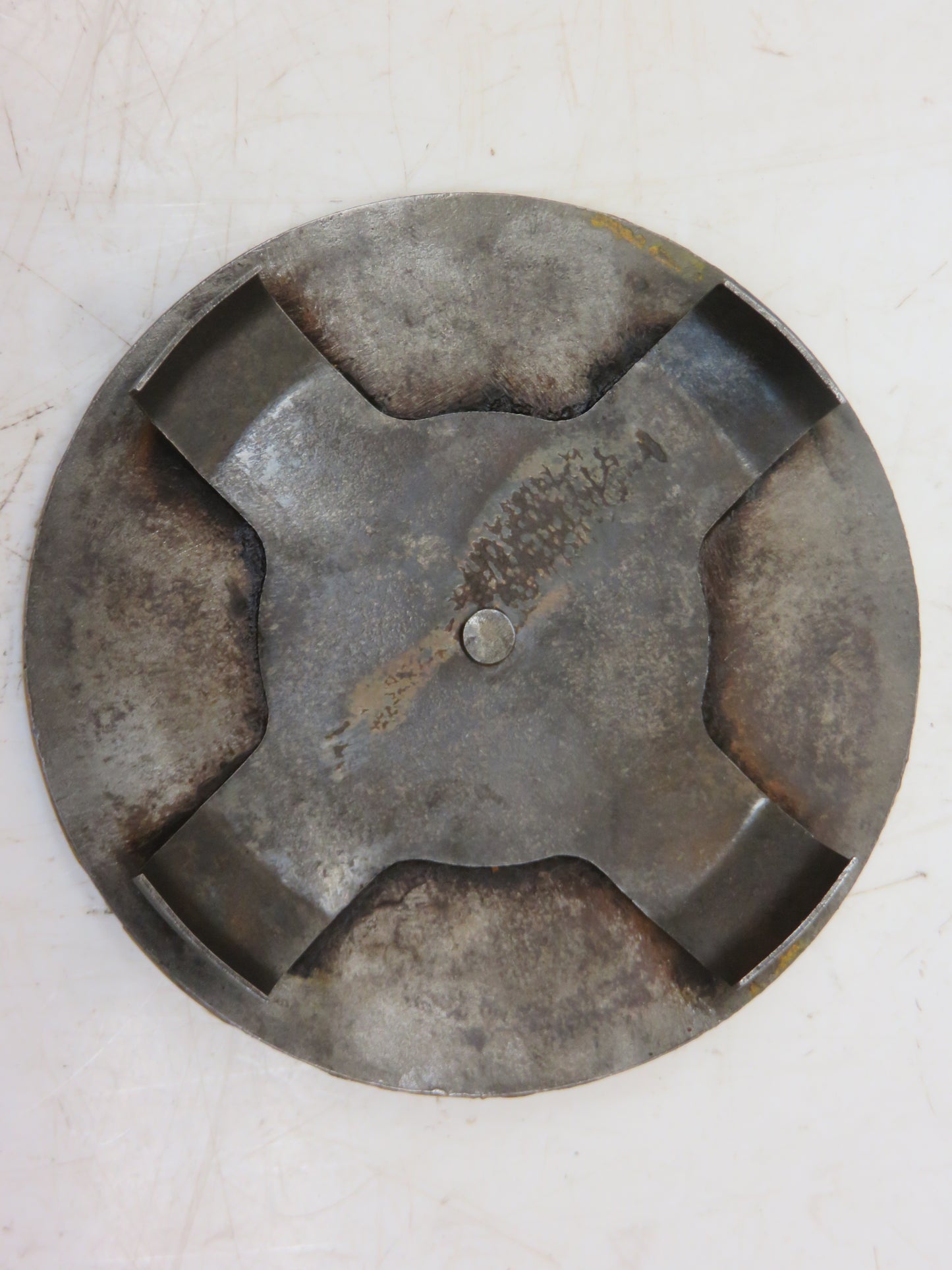 AT13741 John Deere Clutch Housing Button Plug For 1010, 2010