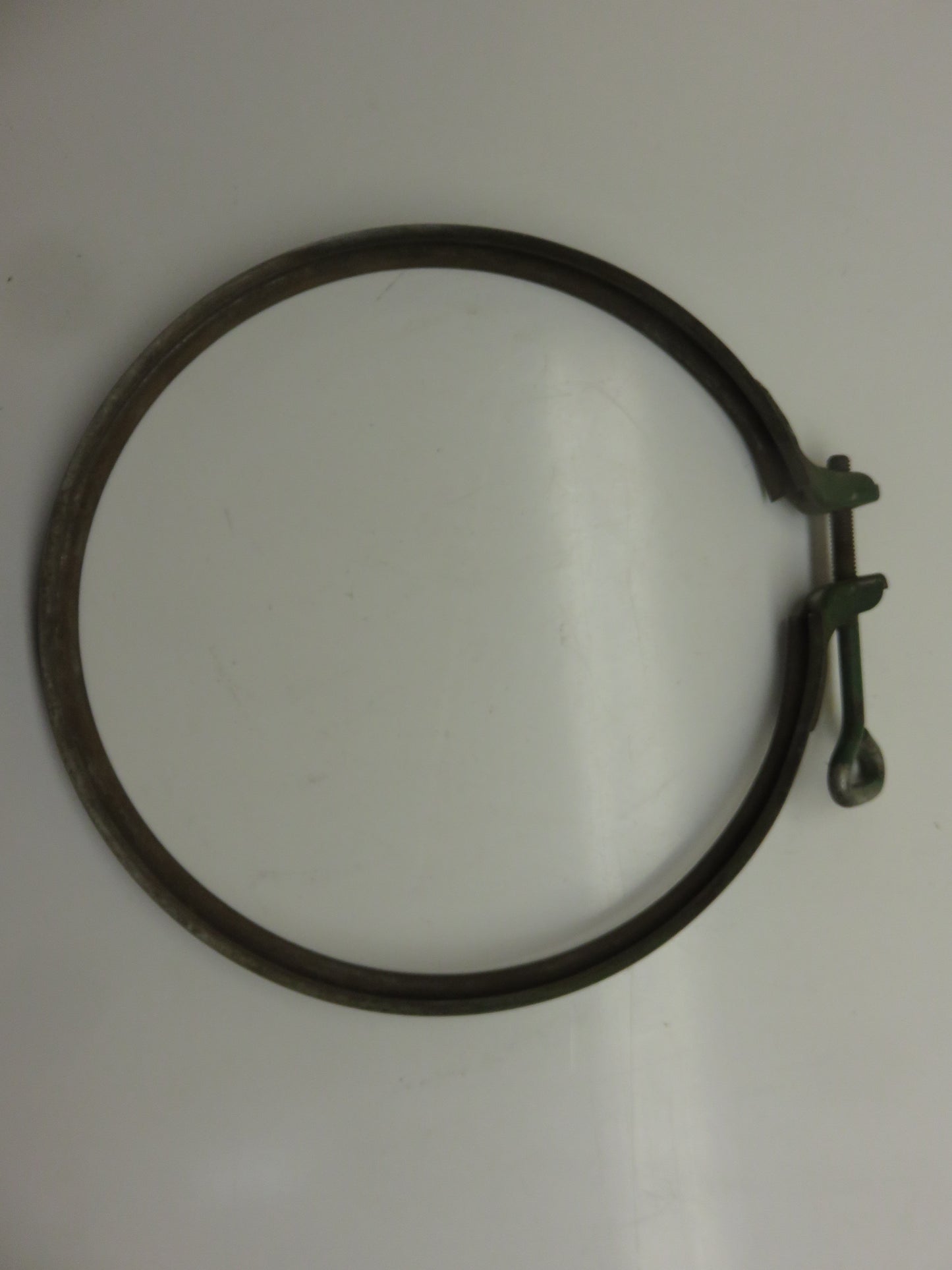 AR30575 John Deere Air Cleaner Clamp For 4000, 4010, 4020