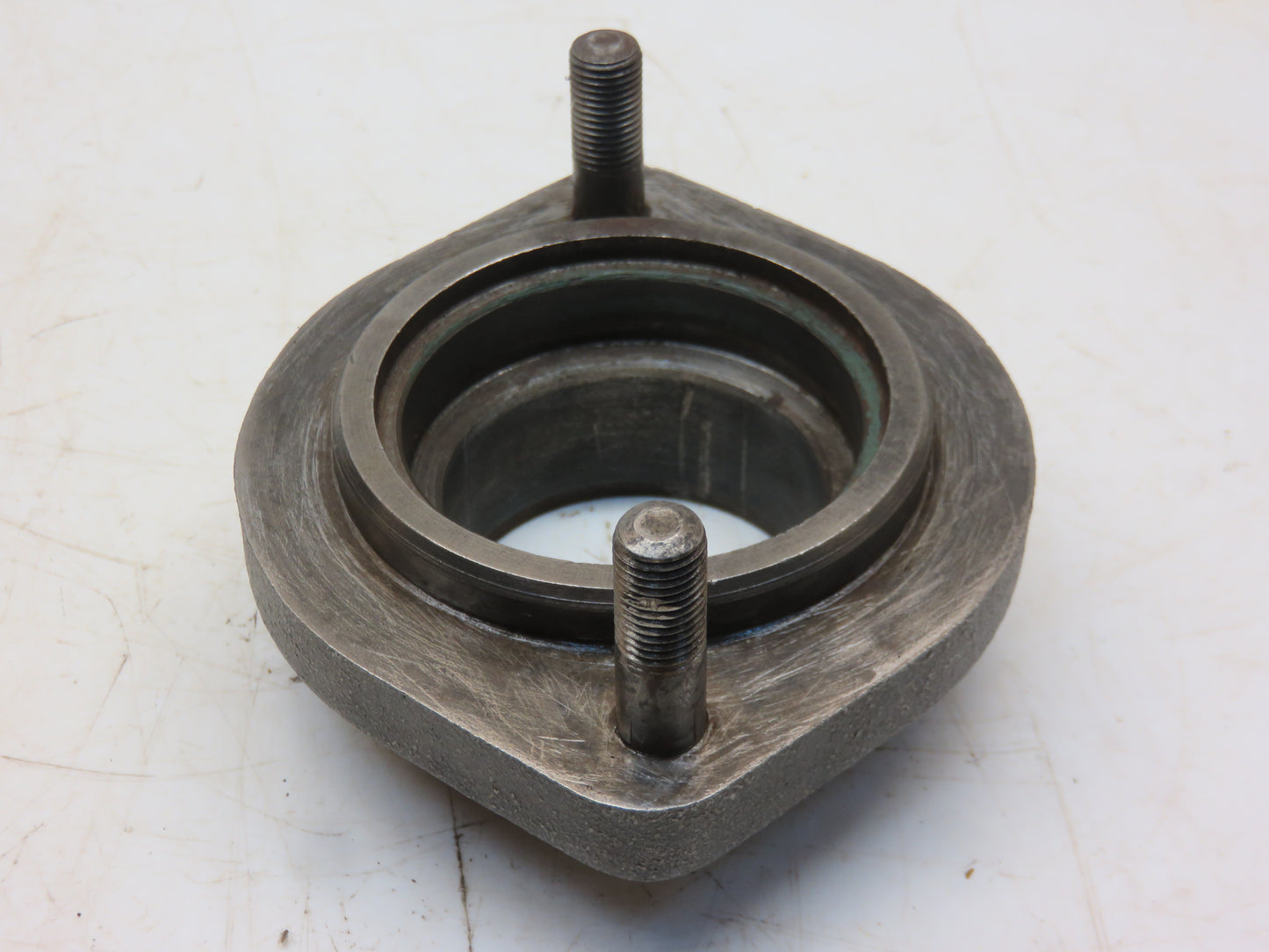 T19202 John Deere Bearing Housing For 1010