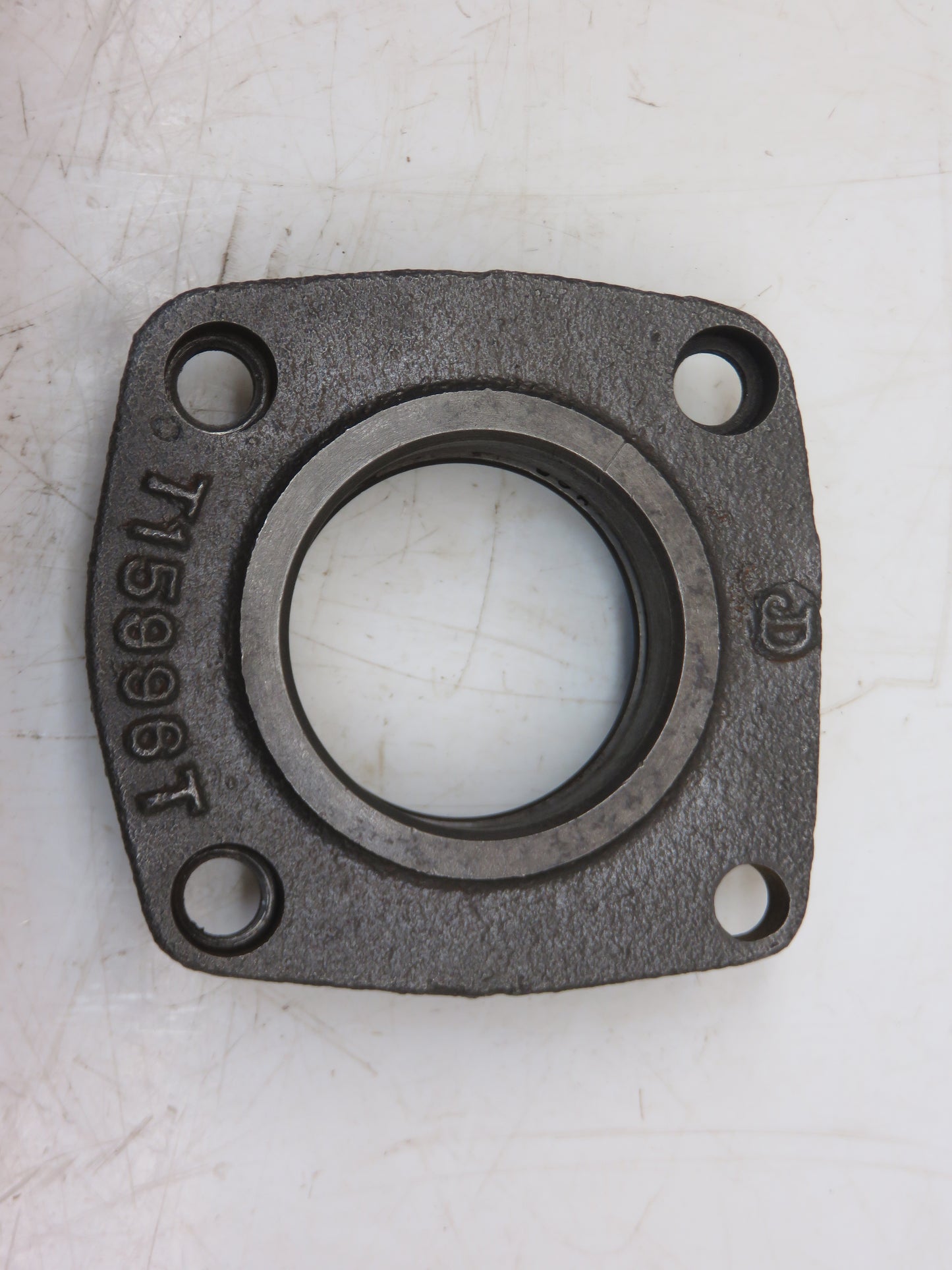 T15996 John Deere Input Shaft Bearing Quill For 430, 1010