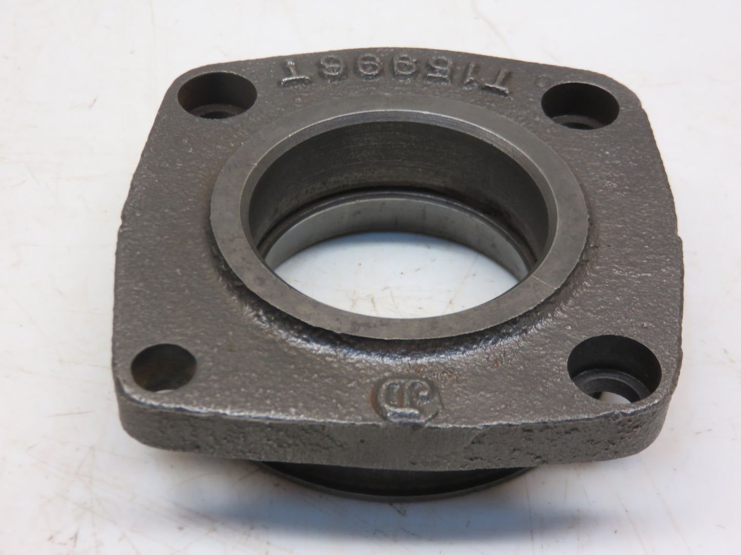T15996 John Deere Input Shaft Bearing Quill For 430, 1010