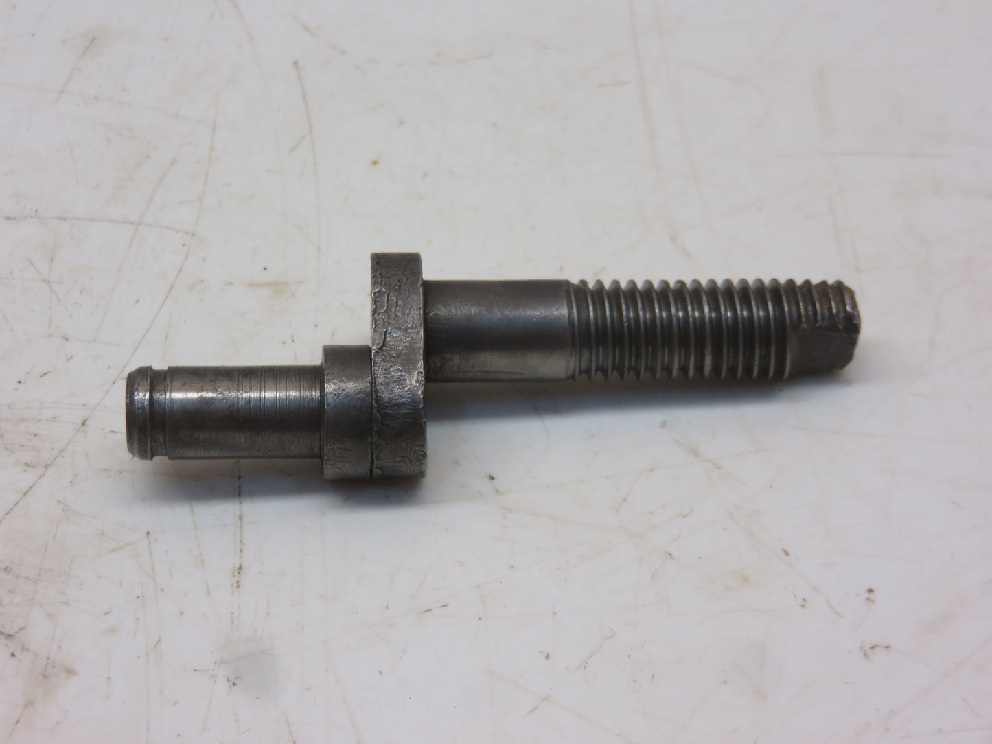 AM320T John Deere Clutch Throw Out Bearing Yoke Cam For M, 40, 320, 420, 330, 430