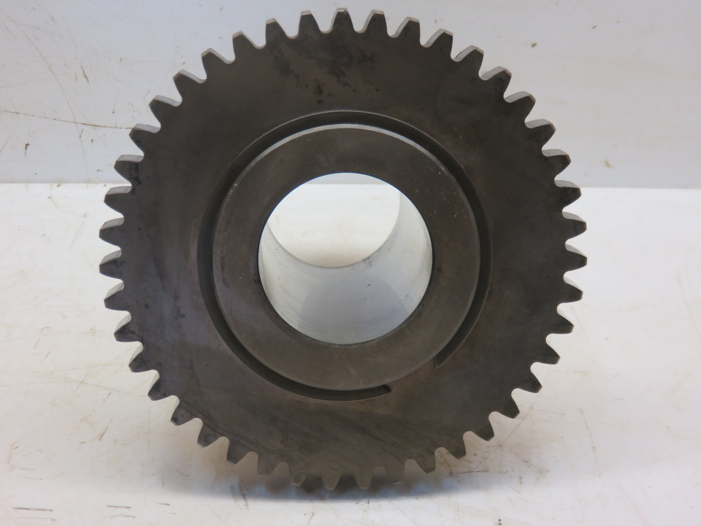 AT16416 John Deere Countershaft Gear For 1010