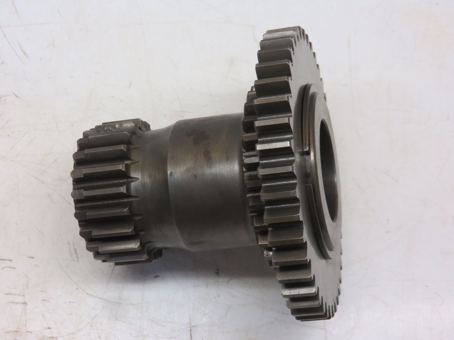 AT16416 John Deere Countershaft Gear For 1010