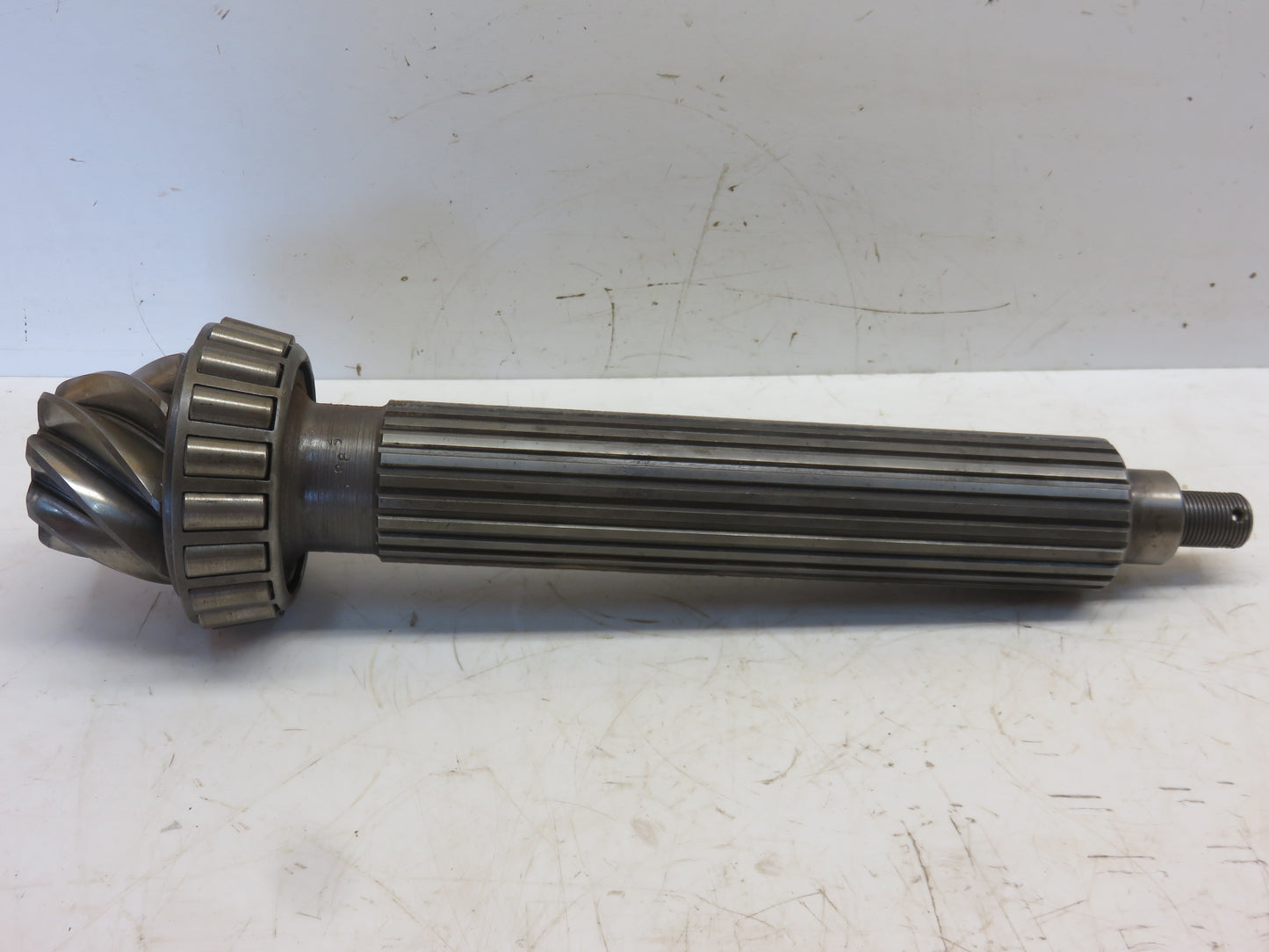 AT16794 John Deere Differential With Ring Gear And Pinion Shaft For 1010