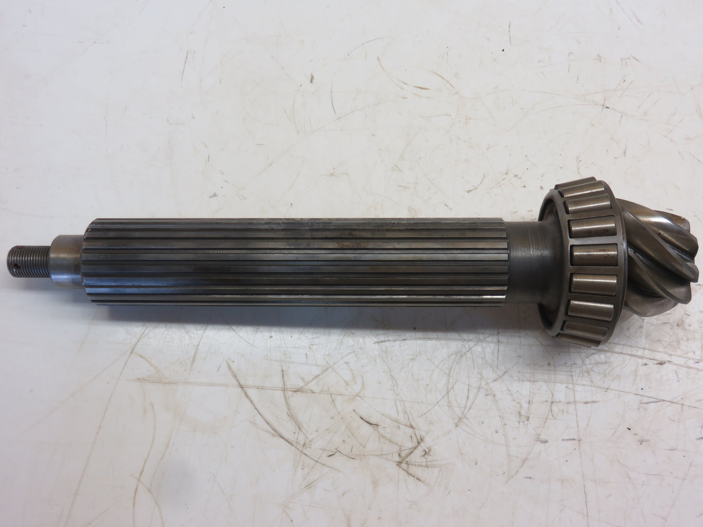 AT16794 John Deere Differential With Ring Gear And Pinion Shaft For 1010