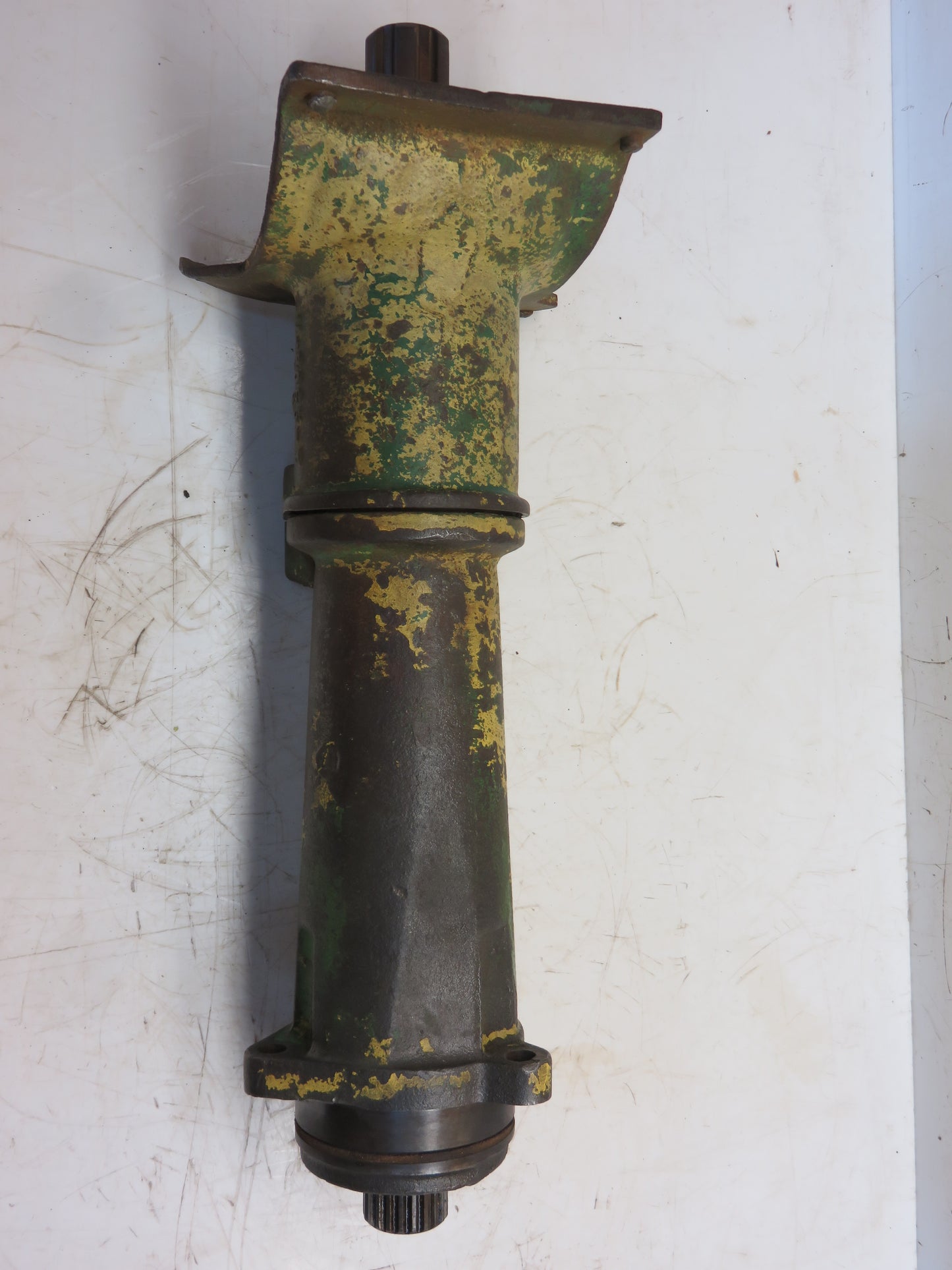 AM2187T, M2442T John Deere PTO Housing And Shaft For 40
