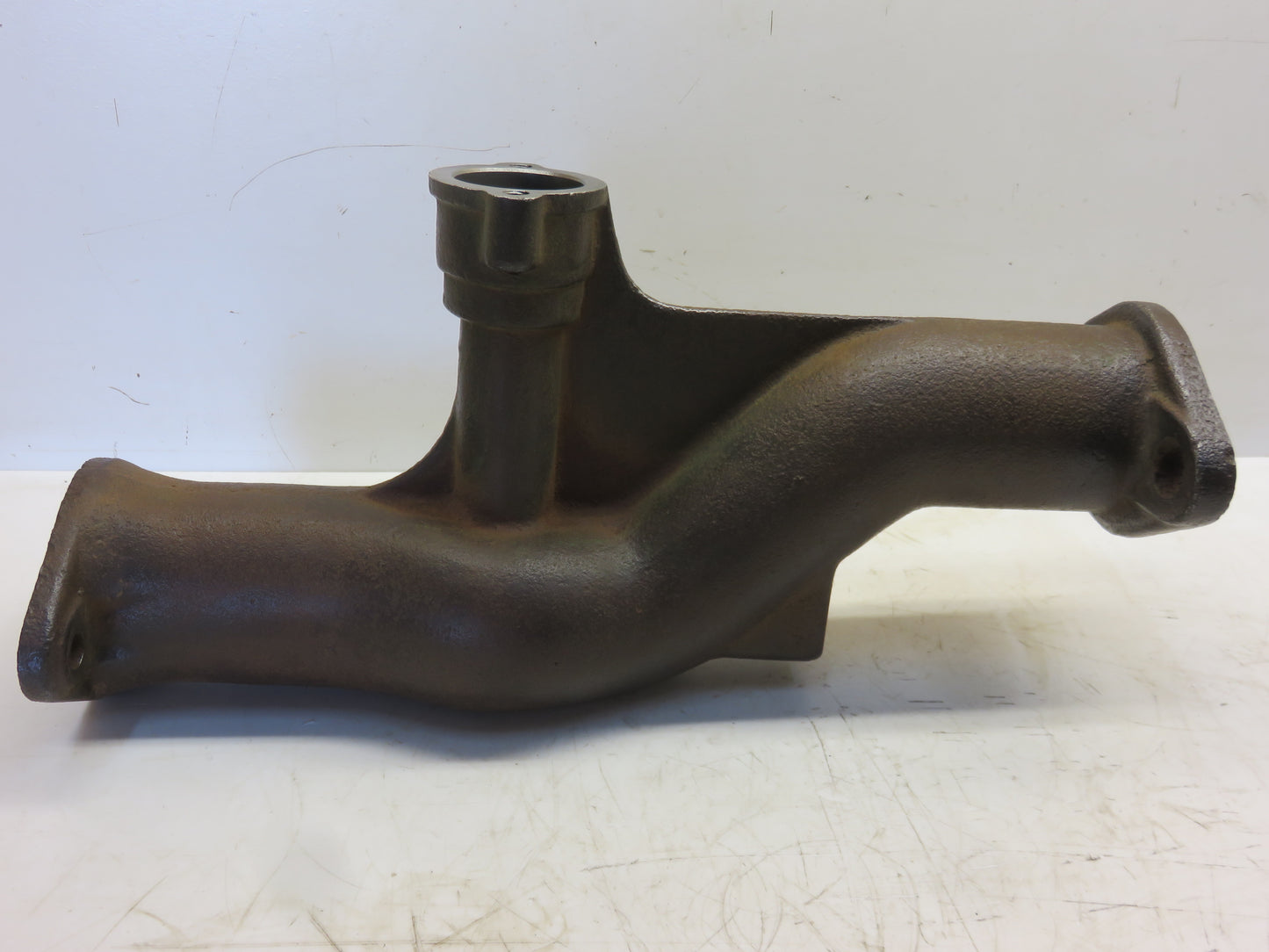 AD222R, D681R John Deere Upper Water Pipe And Fan Shaft Tube For D
